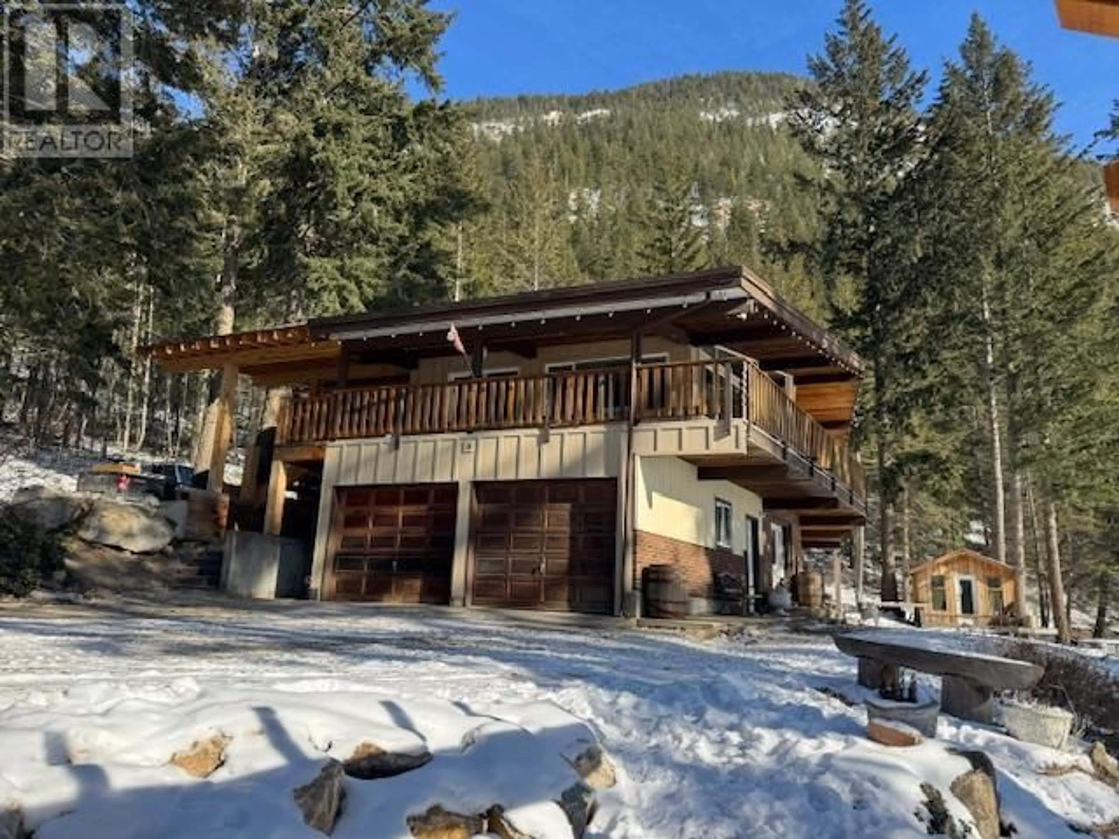 A pic from outside/outdoor area/front of a property/back of a property/a pic from drone, unknown for 922 MOBLEY ROAD, Tappen British Columbia V0E2X1