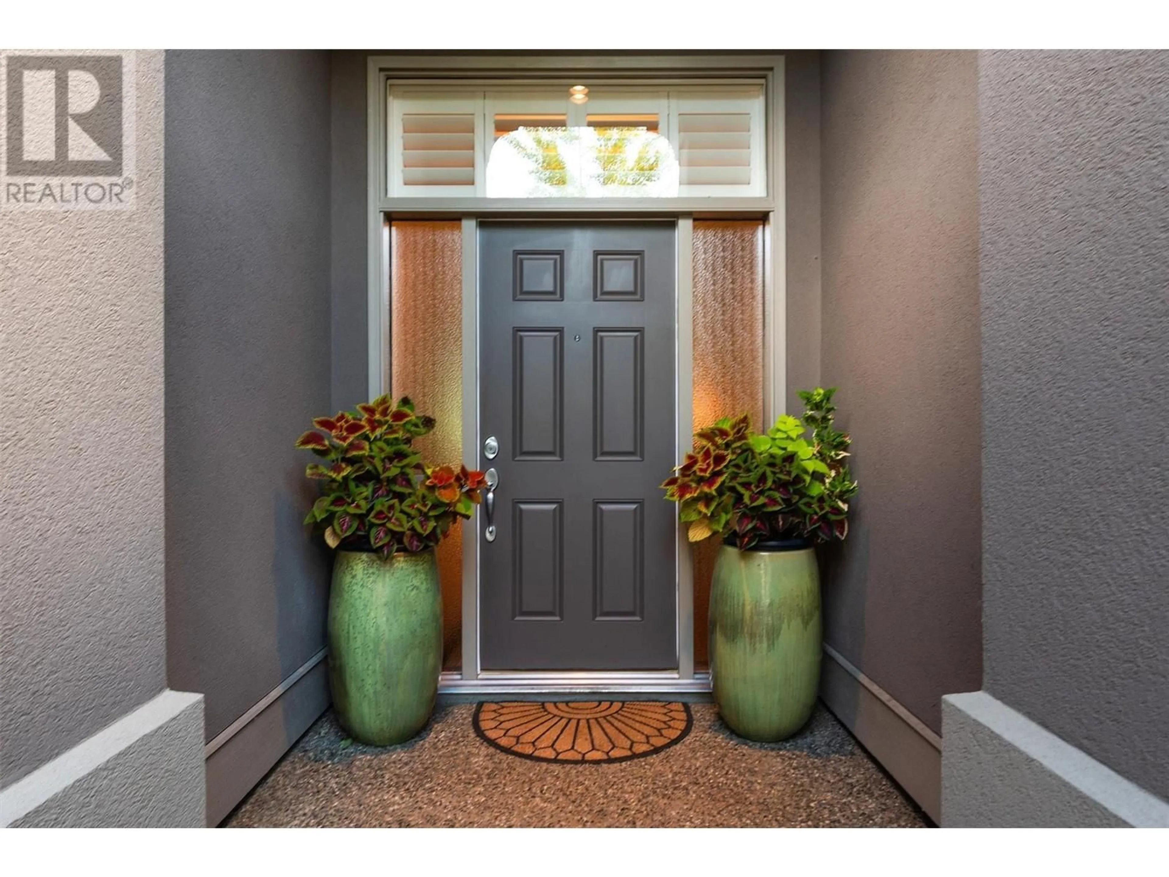 Indoor entryway for 4588 Gallaghers Edgewood Drive, Kelowna British Columbia V1W5B7