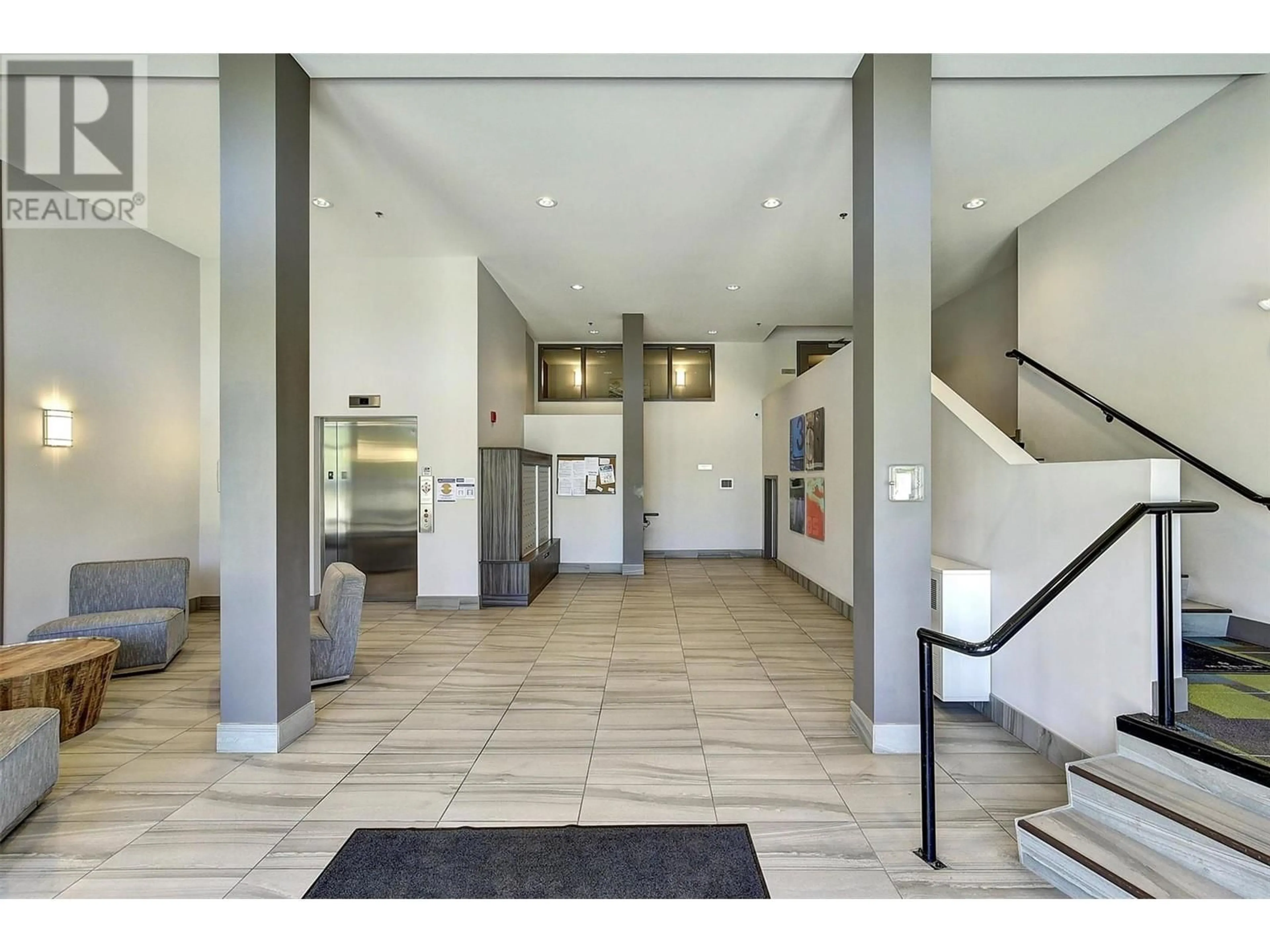 Indoor foyer for 121 - 775 ACADEMY WAY, Kelowna British Columbia V1V0A5