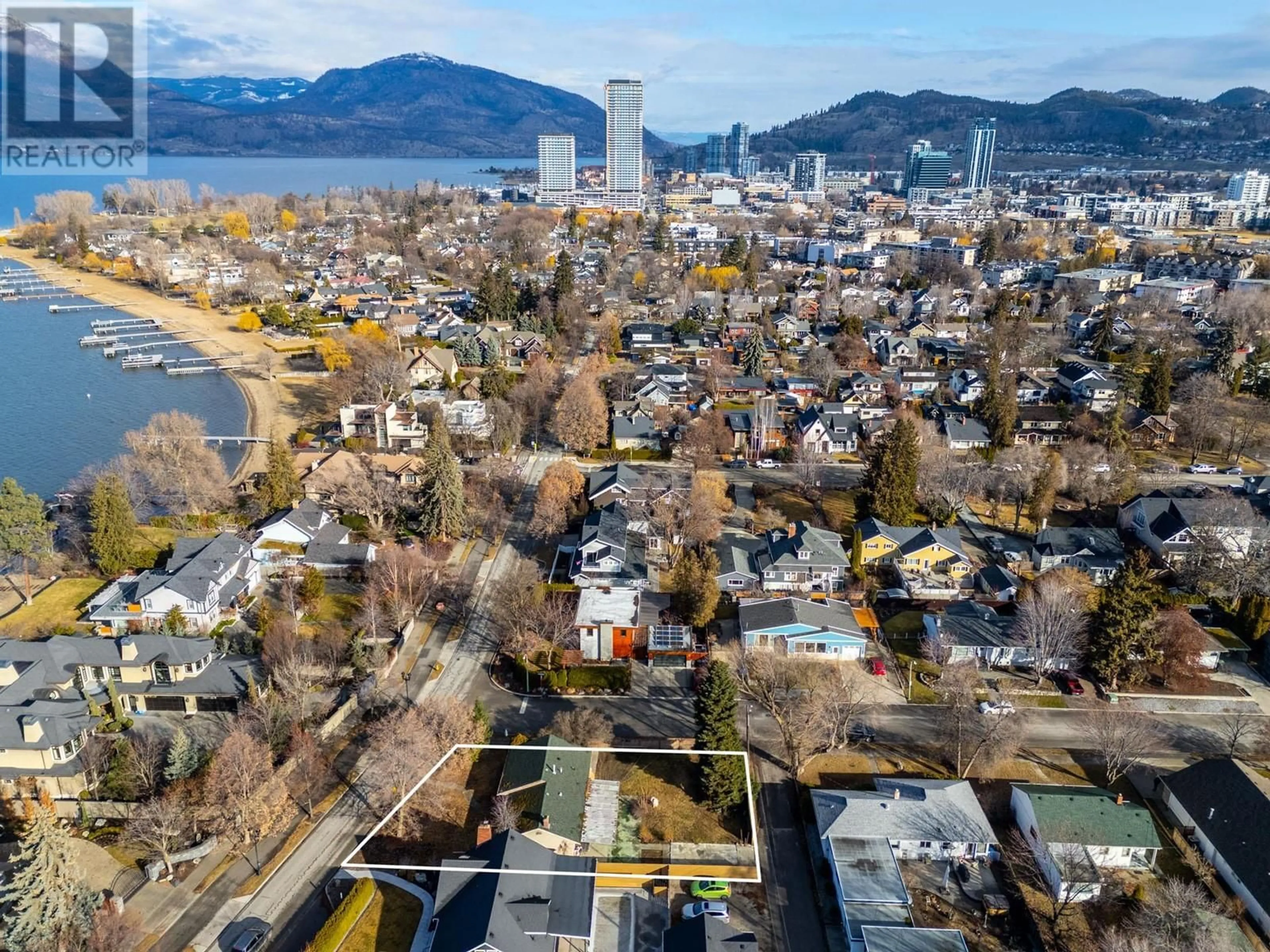 A pic from outside/outdoor area/front of a property/back of a property/a pic from drone, city buildings view from balcony for 2165 ABBOTT STREET, Kelowna British Columbia V1Y1C9