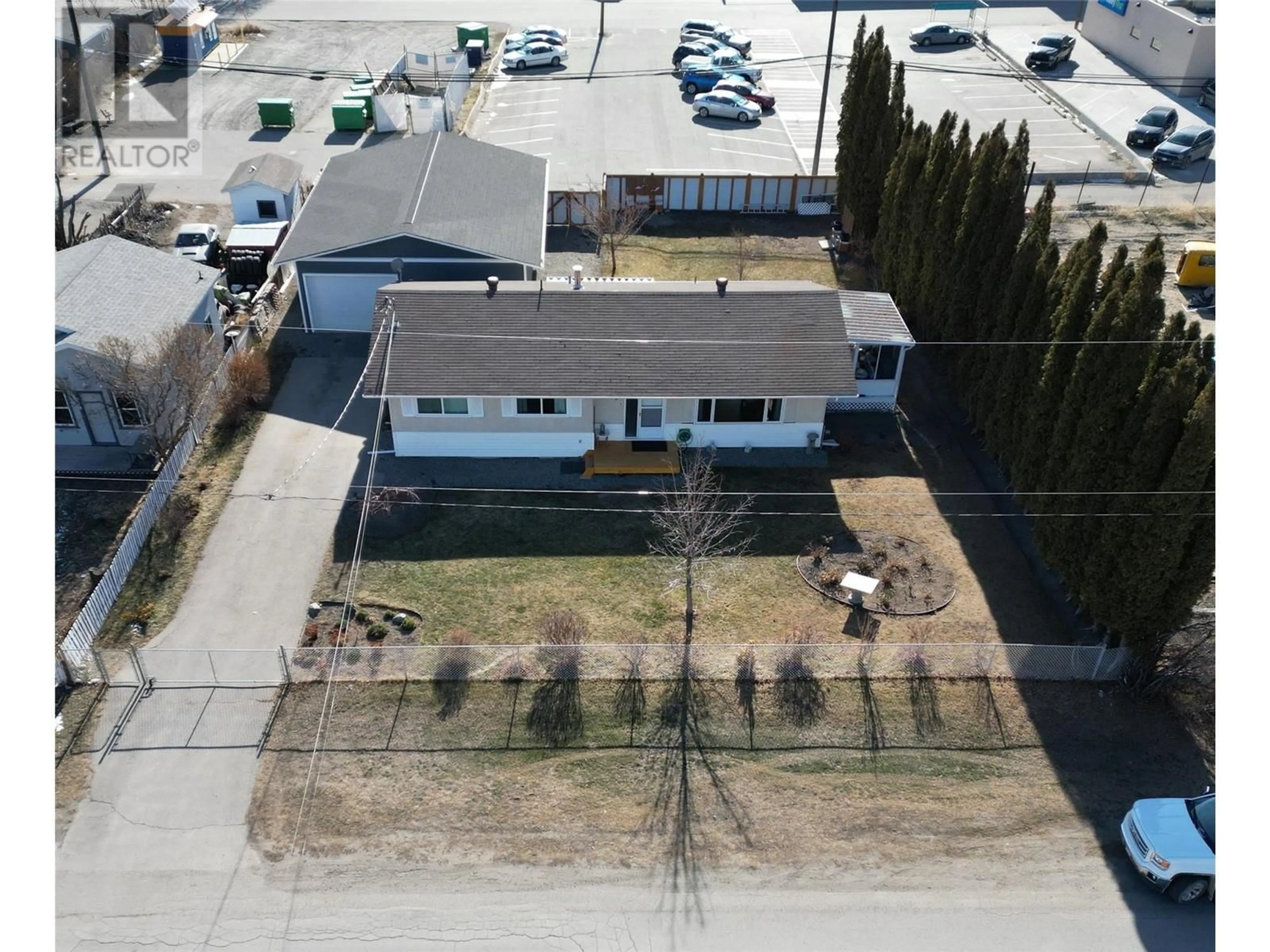 A pic from outside/outdoor area/front of a property/back of a property/a pic from drone, unknown for 715 6TH Avenue, Keremeos British Columbia V0X1N0