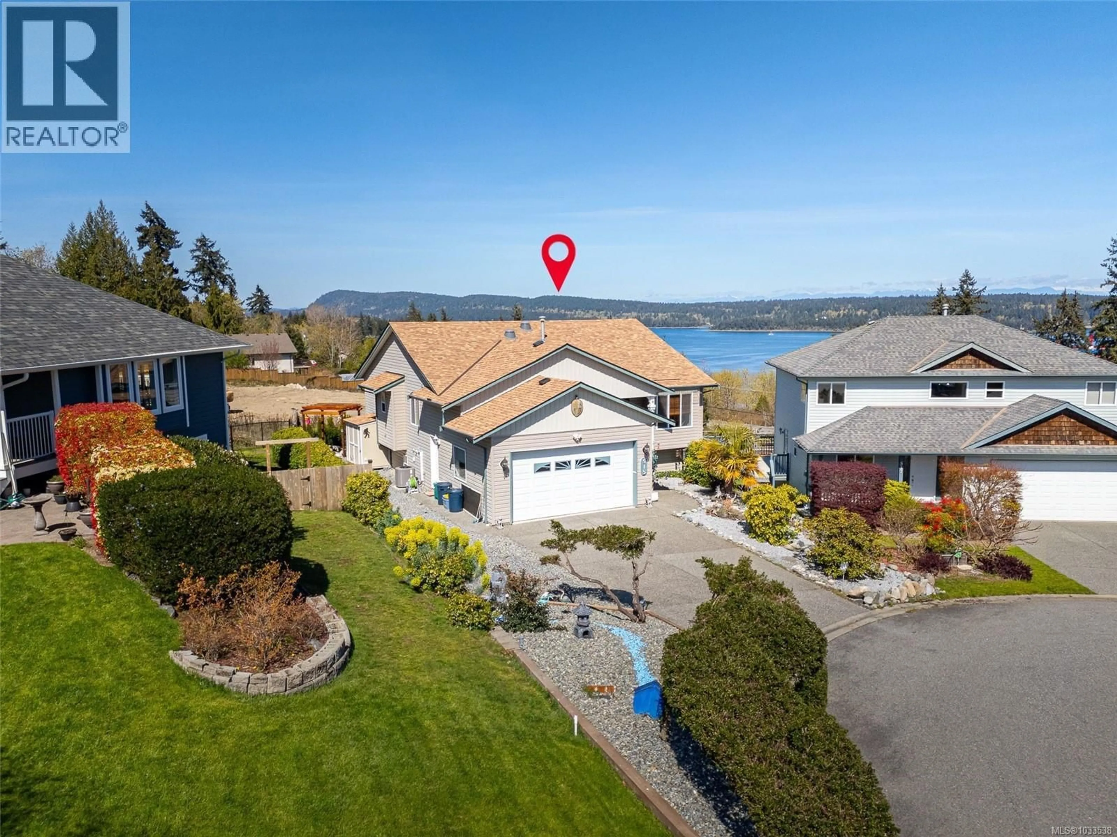 A pic from outside/outdoor area/front of a property/back of a property/a pic from drone, water/lake/river/ocean view for 515 LOUISE ROAD, Ladysmith British Columbia V9G1W7