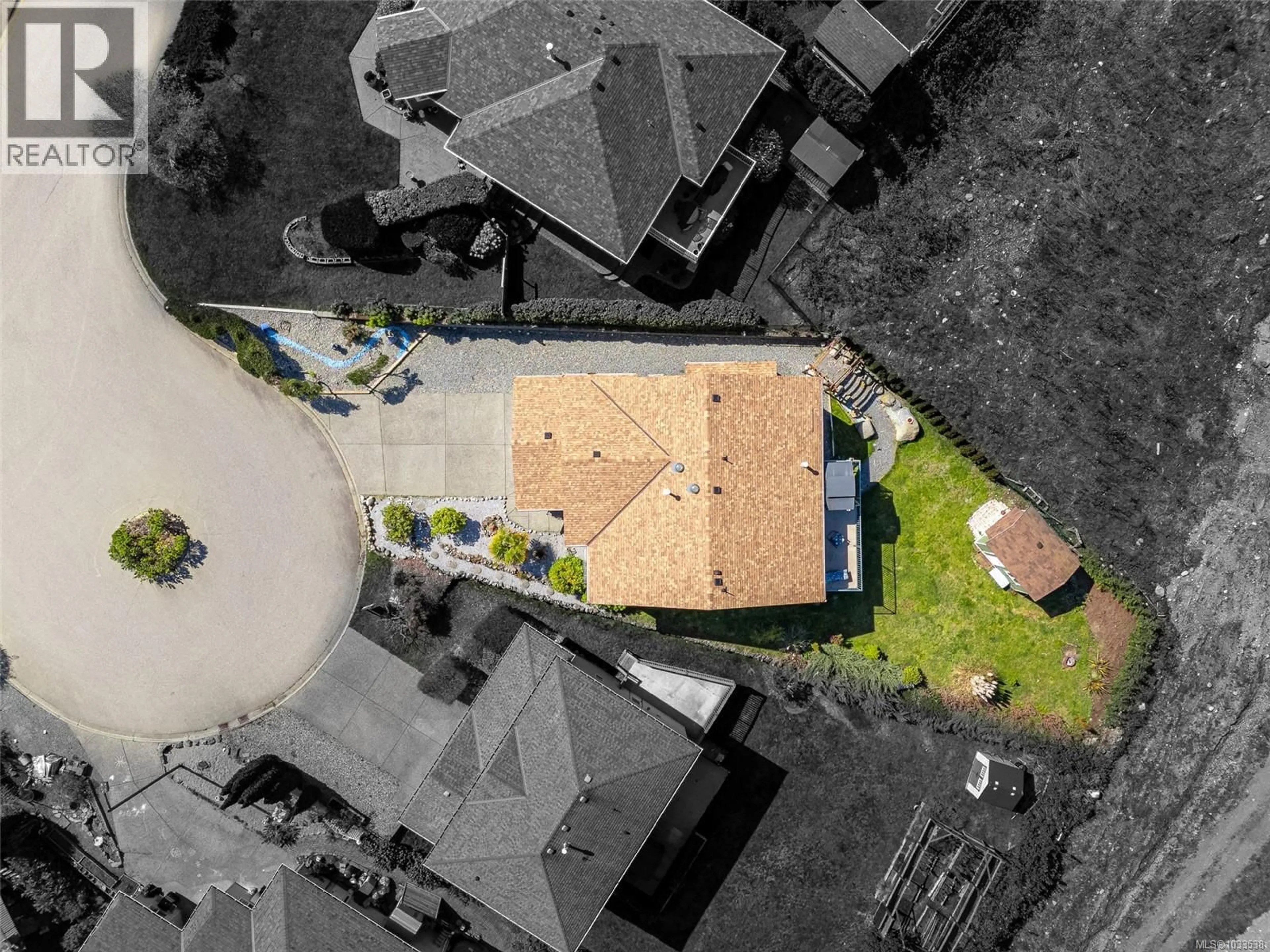 A pic from outside/outdoor area/front of a property/back of a property/a pic from drone, street for 515 LOUISE ROAD, Ladysmith British Columbia V9G1W7