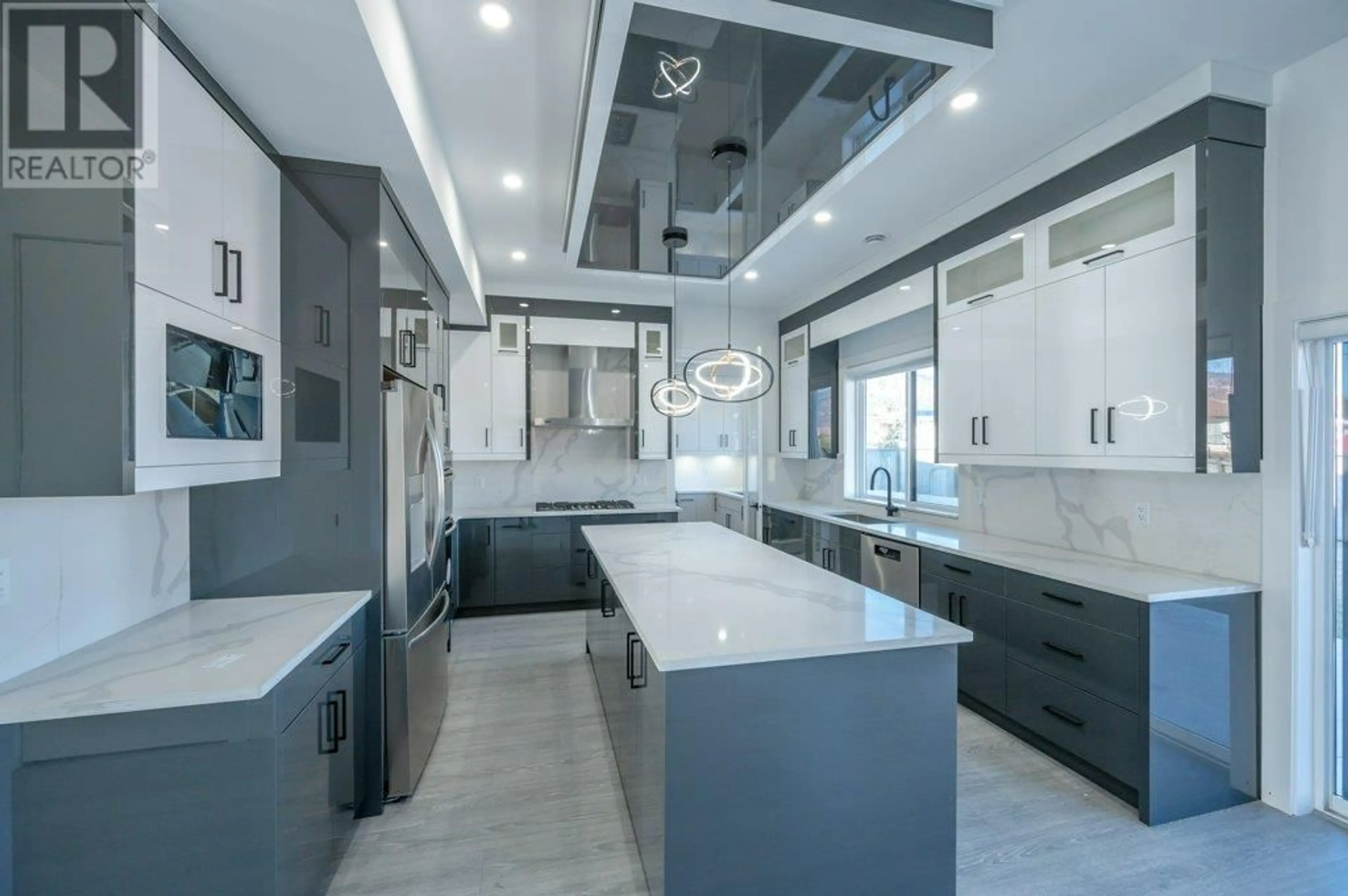 Contemporary kitchen, ceramic/tile floor for 1720 TREFFRY PLACE, Summerland British Columbia V0H1Z9