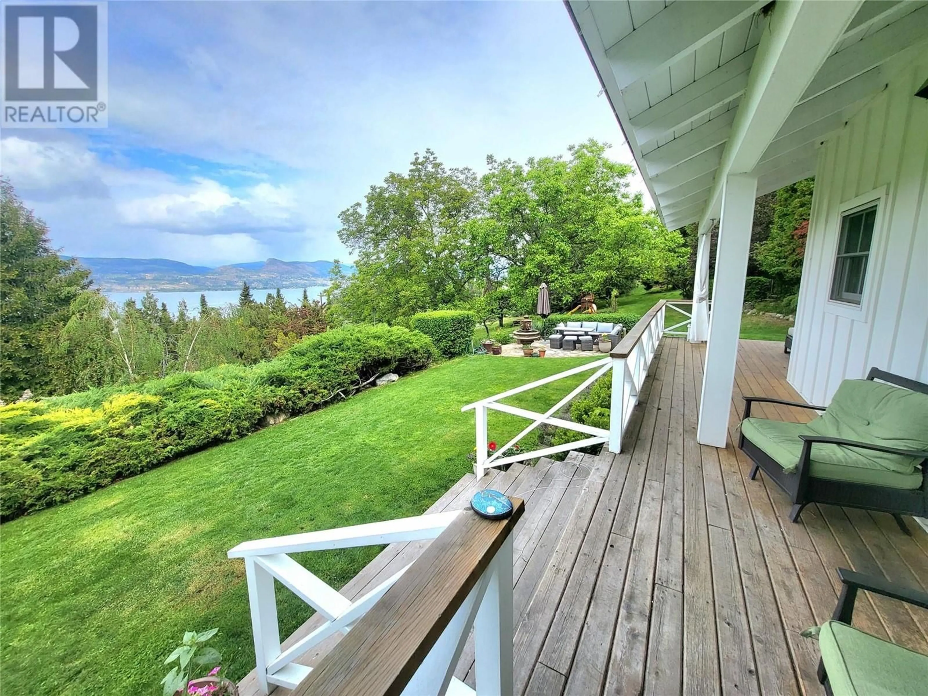 Patio, water/lake/river/ocean view for 2020 Naramata Road, Penticton British Columbia V2A8T9