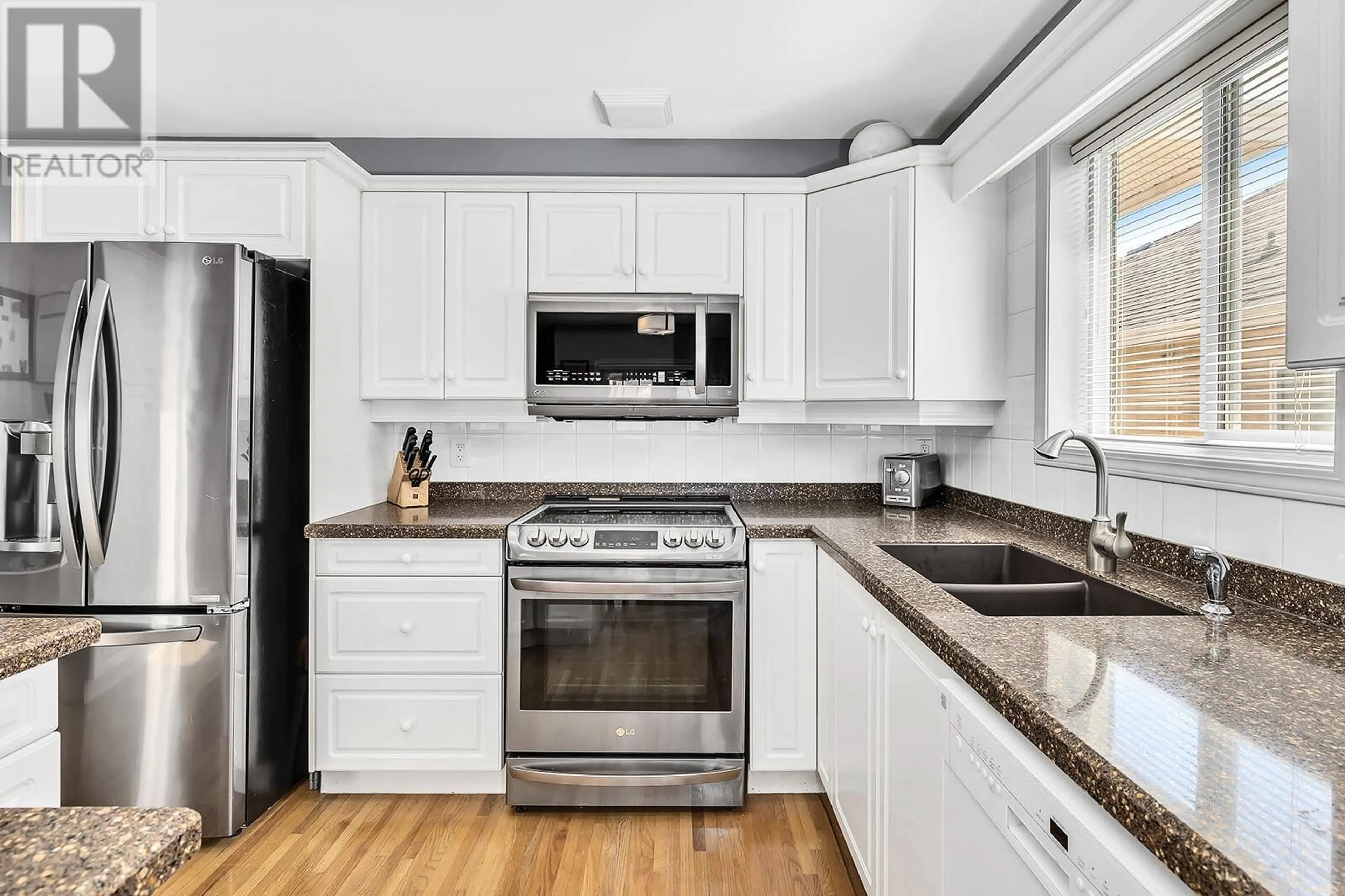 Standard kitchen, unknown for 130 - 2250 LOUIE DRIVE, West Kelowna British Columbia V4T2M6