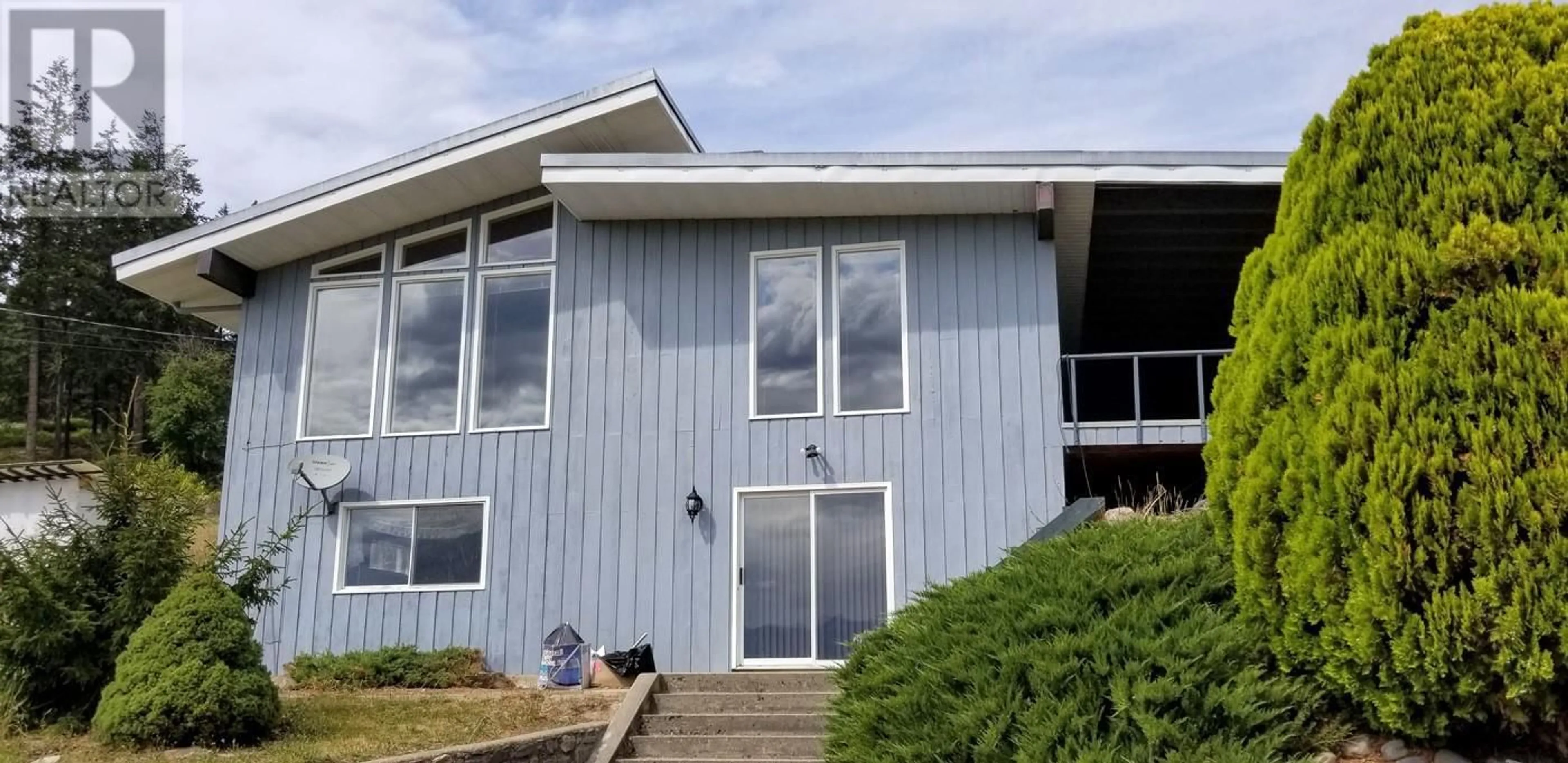 Home with vinyl exterior material, building for 2918 HIGHWAY 3 OTHER, Erickson British Columbia V0B1G1