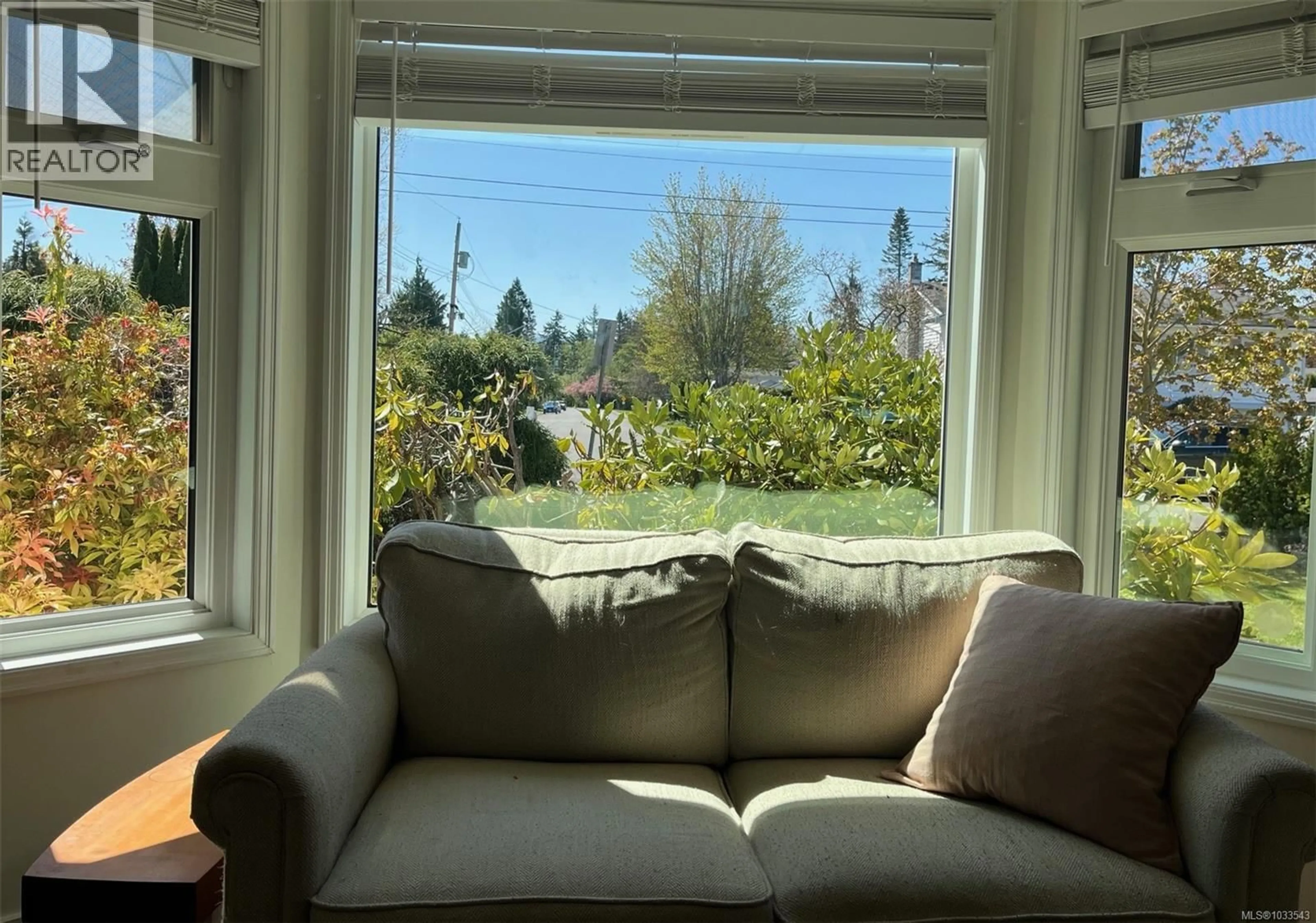 Unknown for 1646 MAQUINNA AVENUE, Comox British Columbia V9M3L7