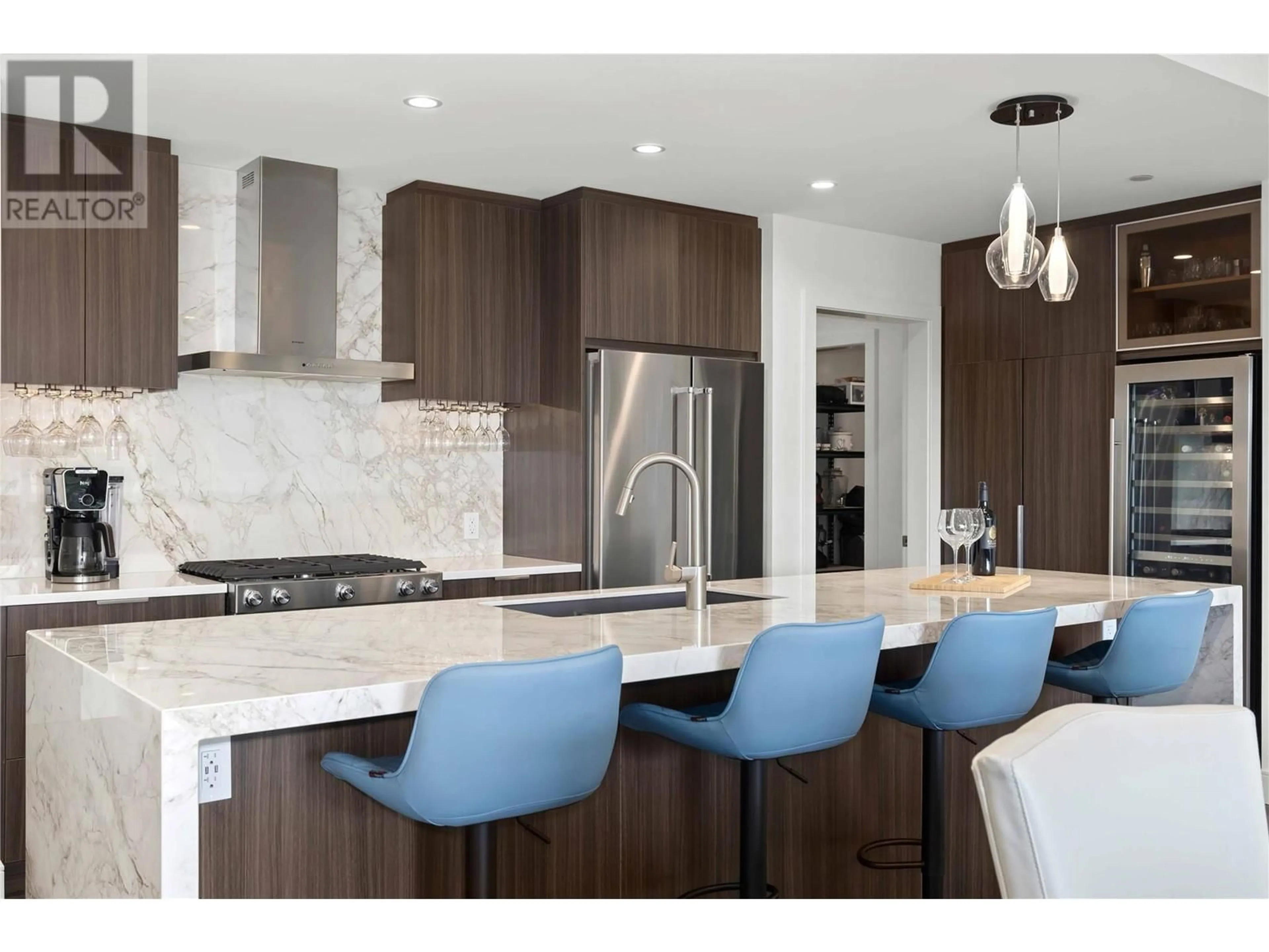 Contemporary kitchen, unknown for 3103 - 3000 ARIVA DRIVE, West Kelowna British Columbia V1Z0B3