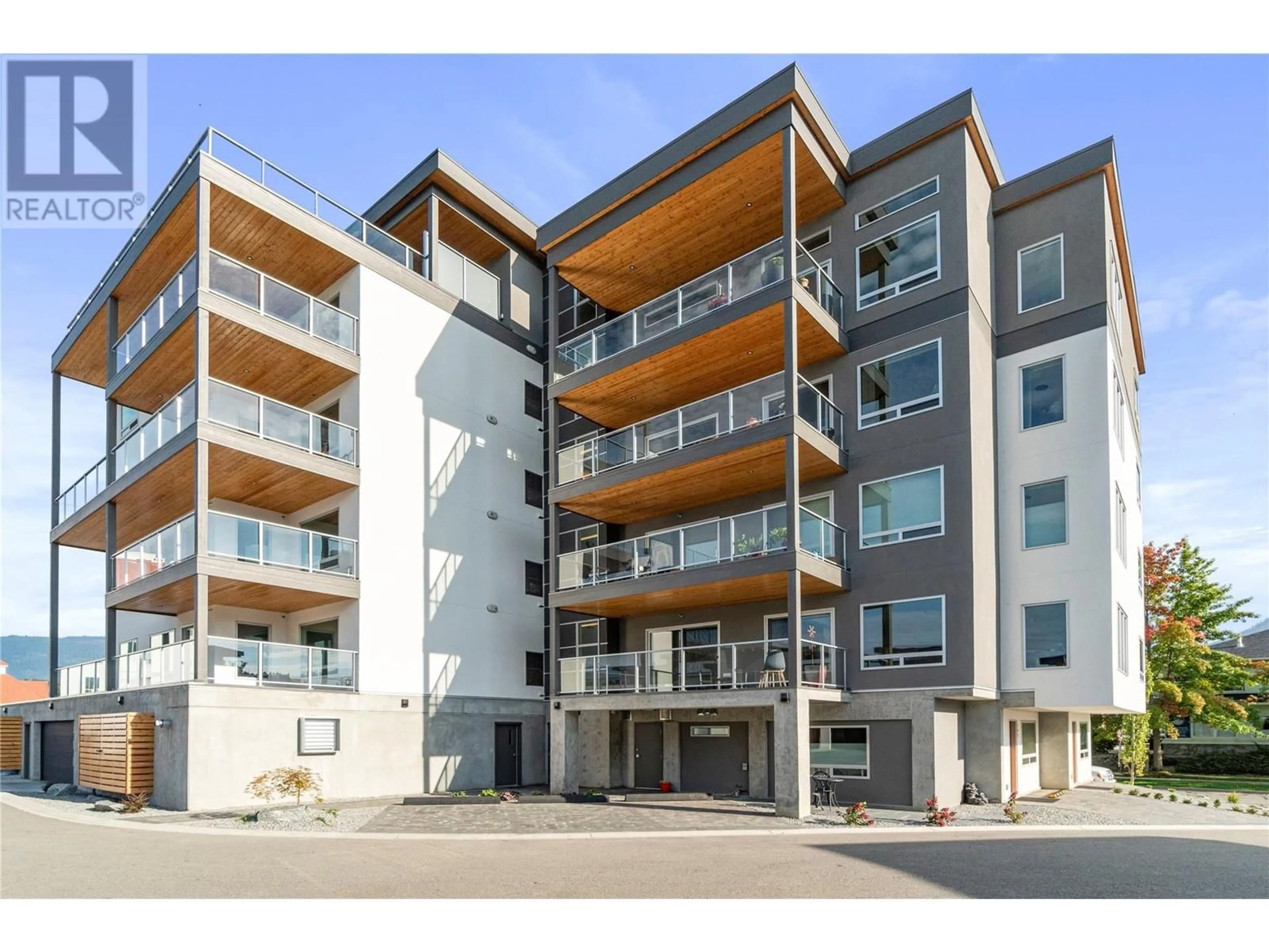 A pic from outside/outdoor area/front of a property/back of a property/a pic from drone, building for 131 Harbourfront Drive NE Unit# 202, Salmon Arm British Columbia V1E0G4