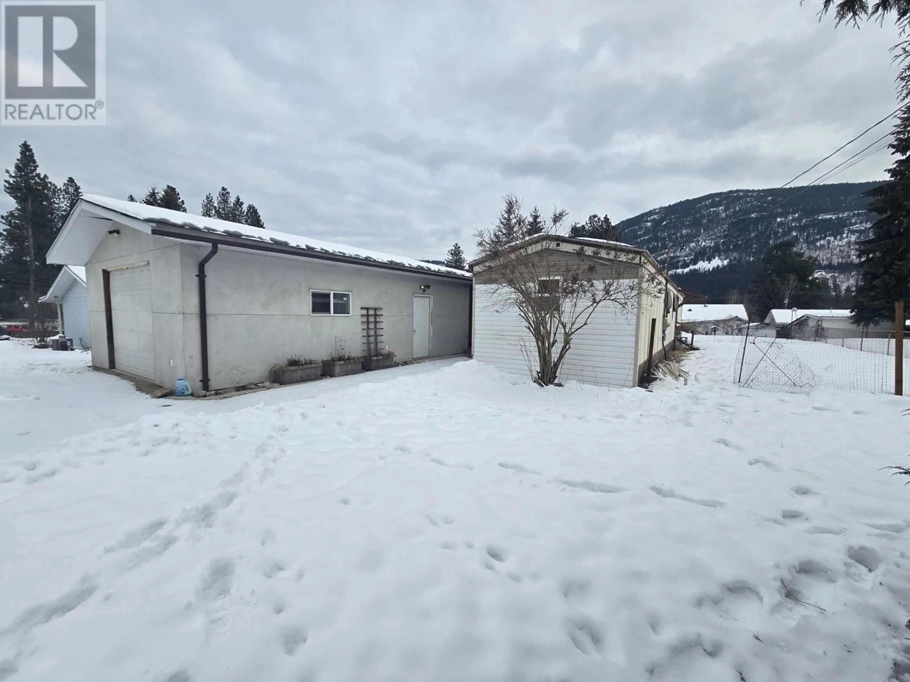 Shed for 810 SMITH Crescent, Genelle British Columbia V0G1G0