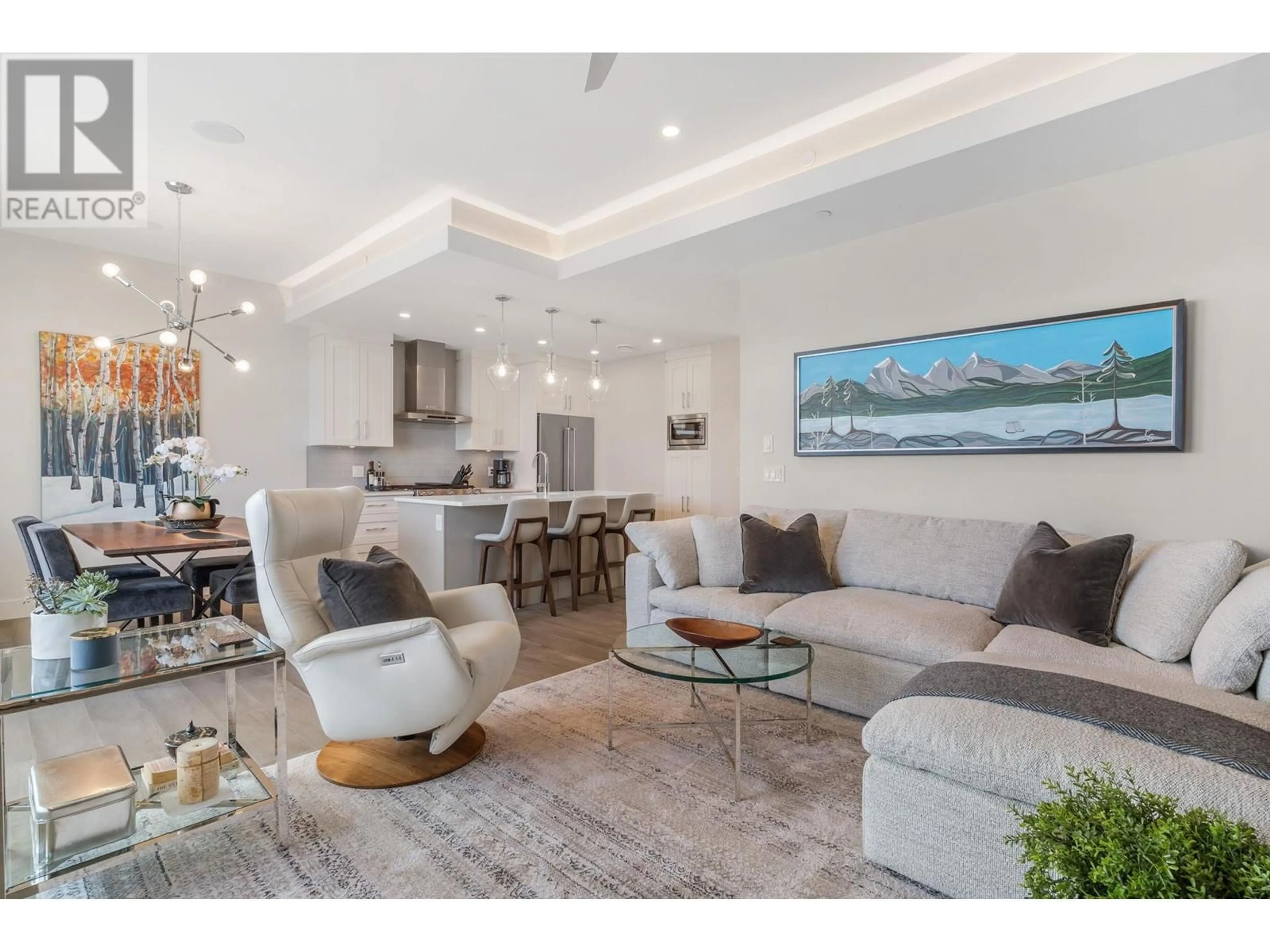 Living room with furniture, unknown for 5996 PRINCESS STREET, Peachland British Columbia V0H1X7