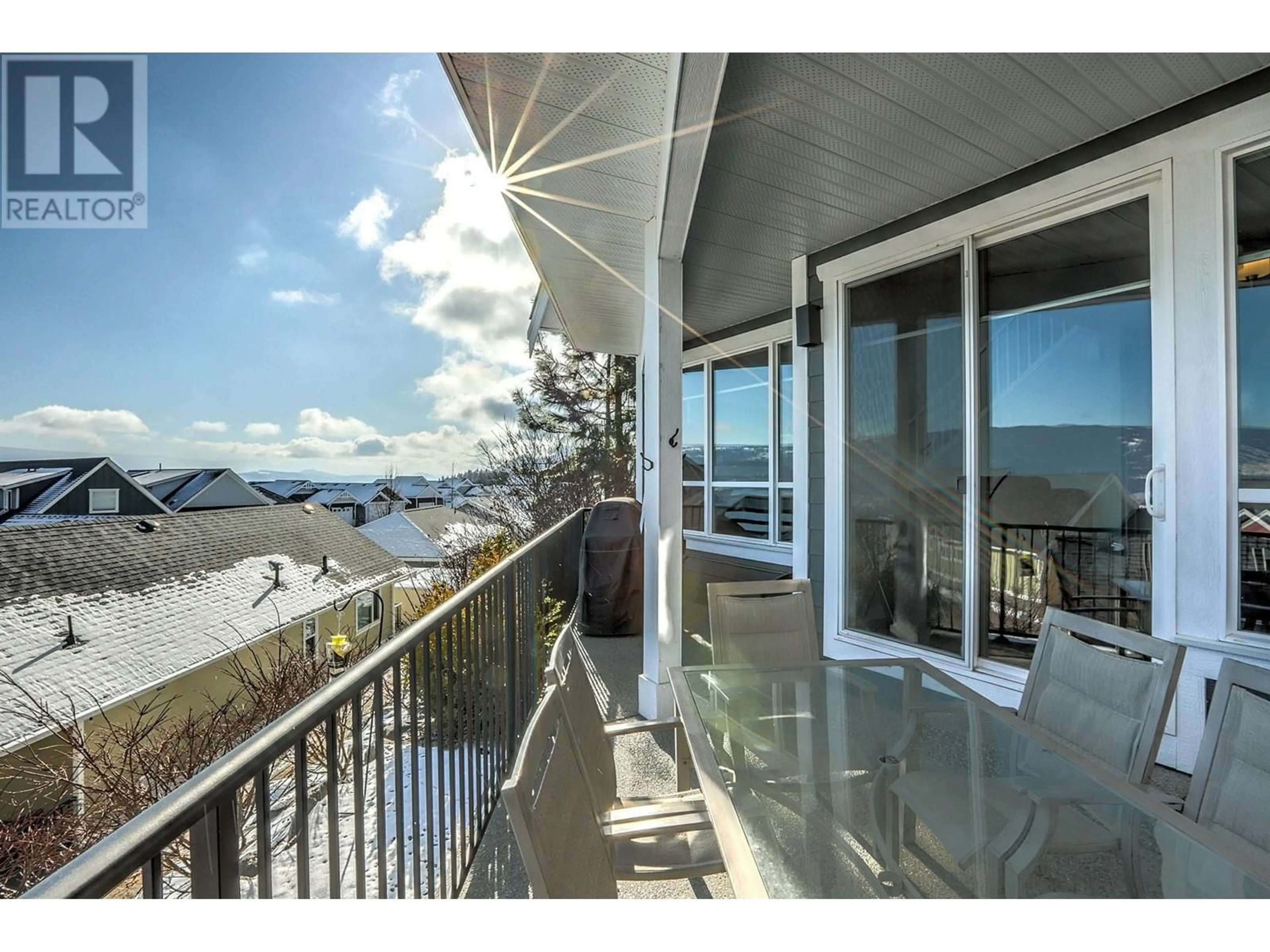 Balcony in the apartment, water/lake/river/ocean view for 443 - 6963 TERAZONA DRIVE, Kelowna British Columbia V1Z3R8