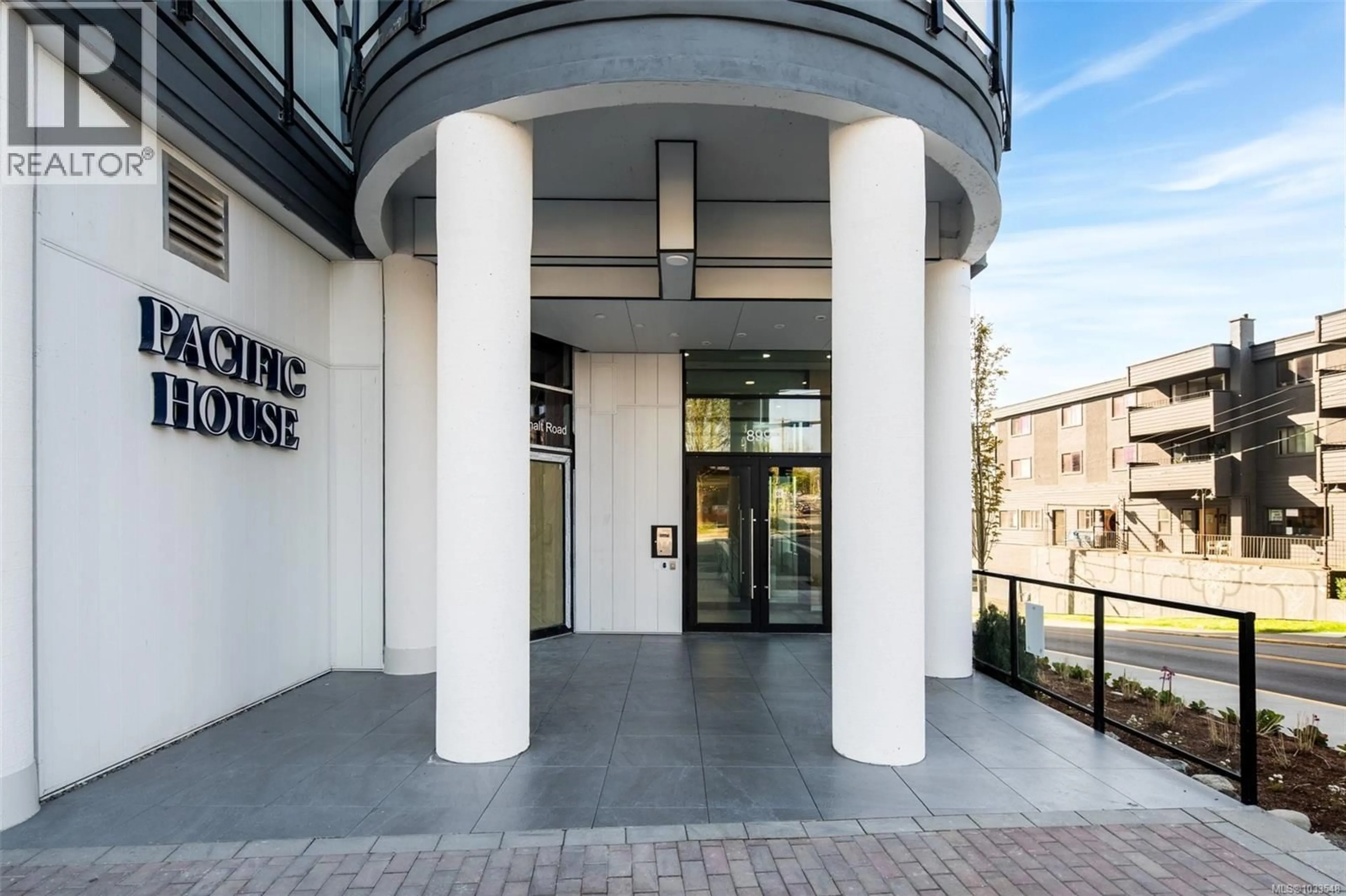 Indoor foyer for 807 - 899 ESQUIMALT ROAD, Esquimalt British Columbia V9A3M5