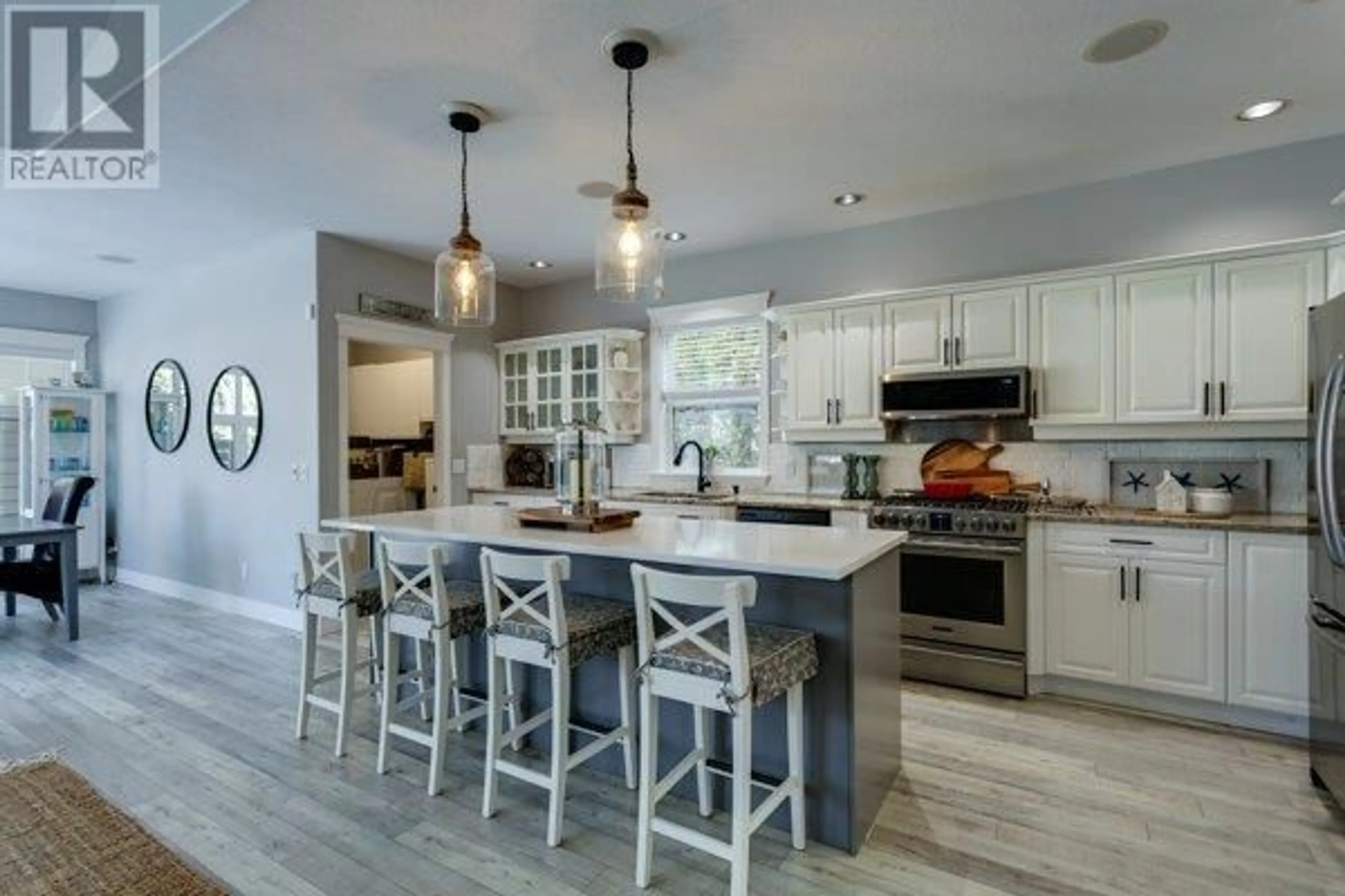 Open concept kitchen, unknown for 432 PROVIDENCE AVENUE, Kelowna British Columbia V1W4S8