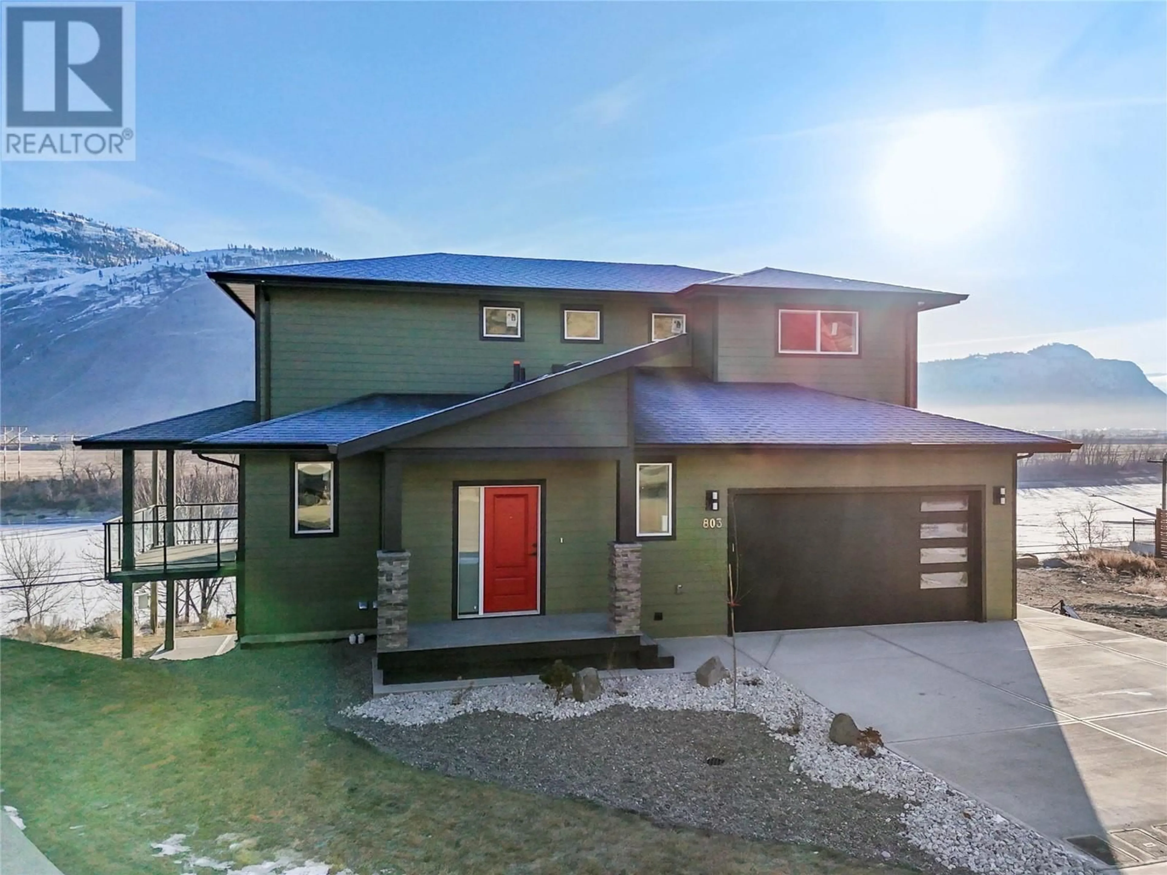 Home with vinyl exterior material, unknown for 803 WOODRUSH Court, Kamloops British Columbia V2B6E6