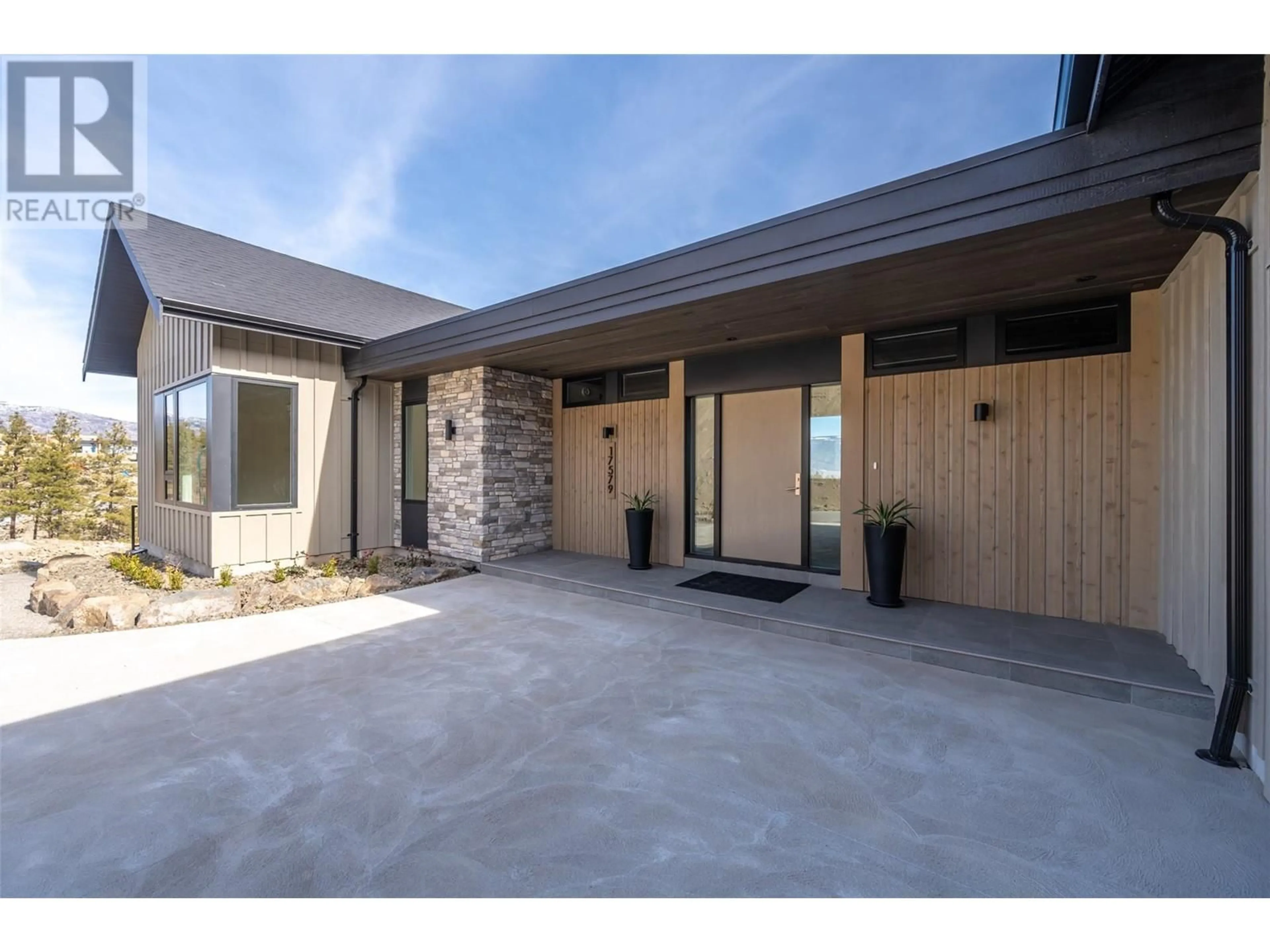 Unknown for 17579 SANBORN STREET, Summerland British Columbia V0H1Z3