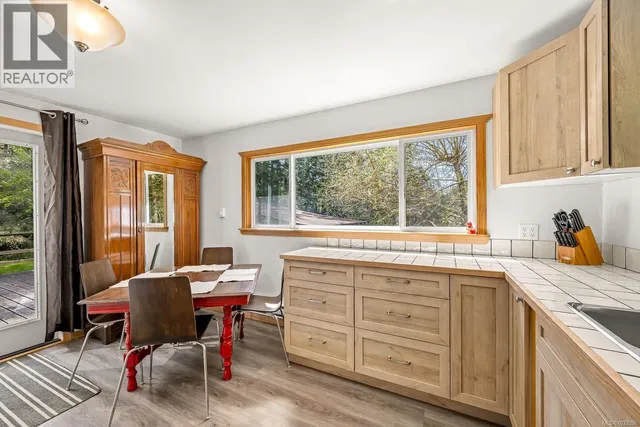 1315 BARTHOLOMEW ROAD, Cortes Island 5
