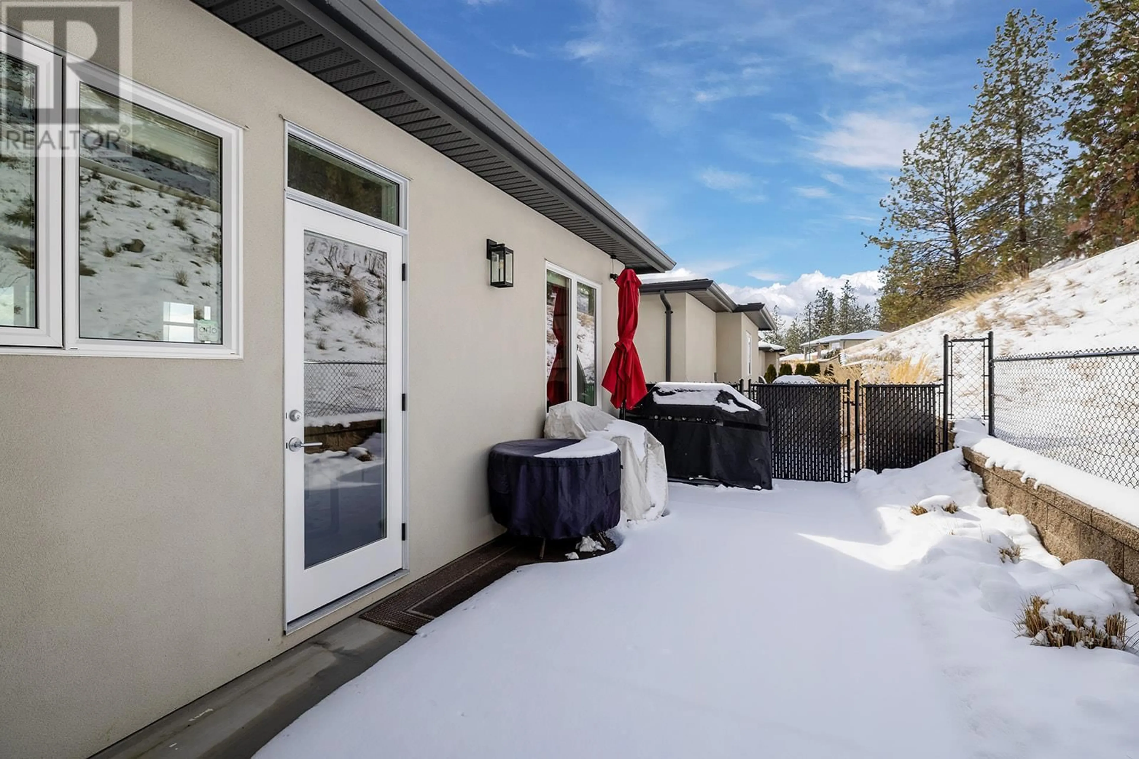 Patio, street for 1600 Golden View Drive Unit# 18, West Kelowna British Columbia V4T1Y7