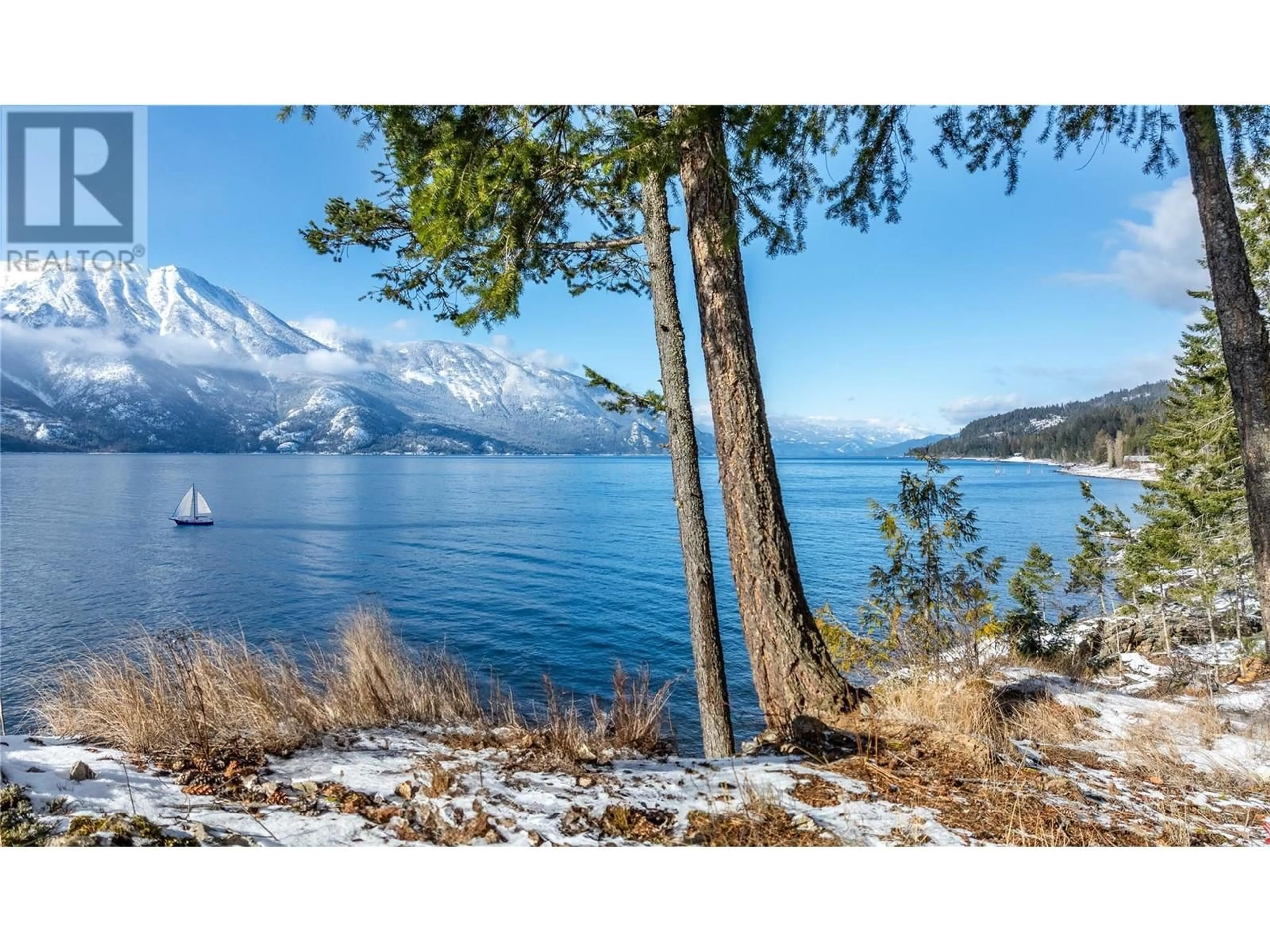 Blurry image for 12531 LEWIS BAY, Boswell British Columbia V0B1A4