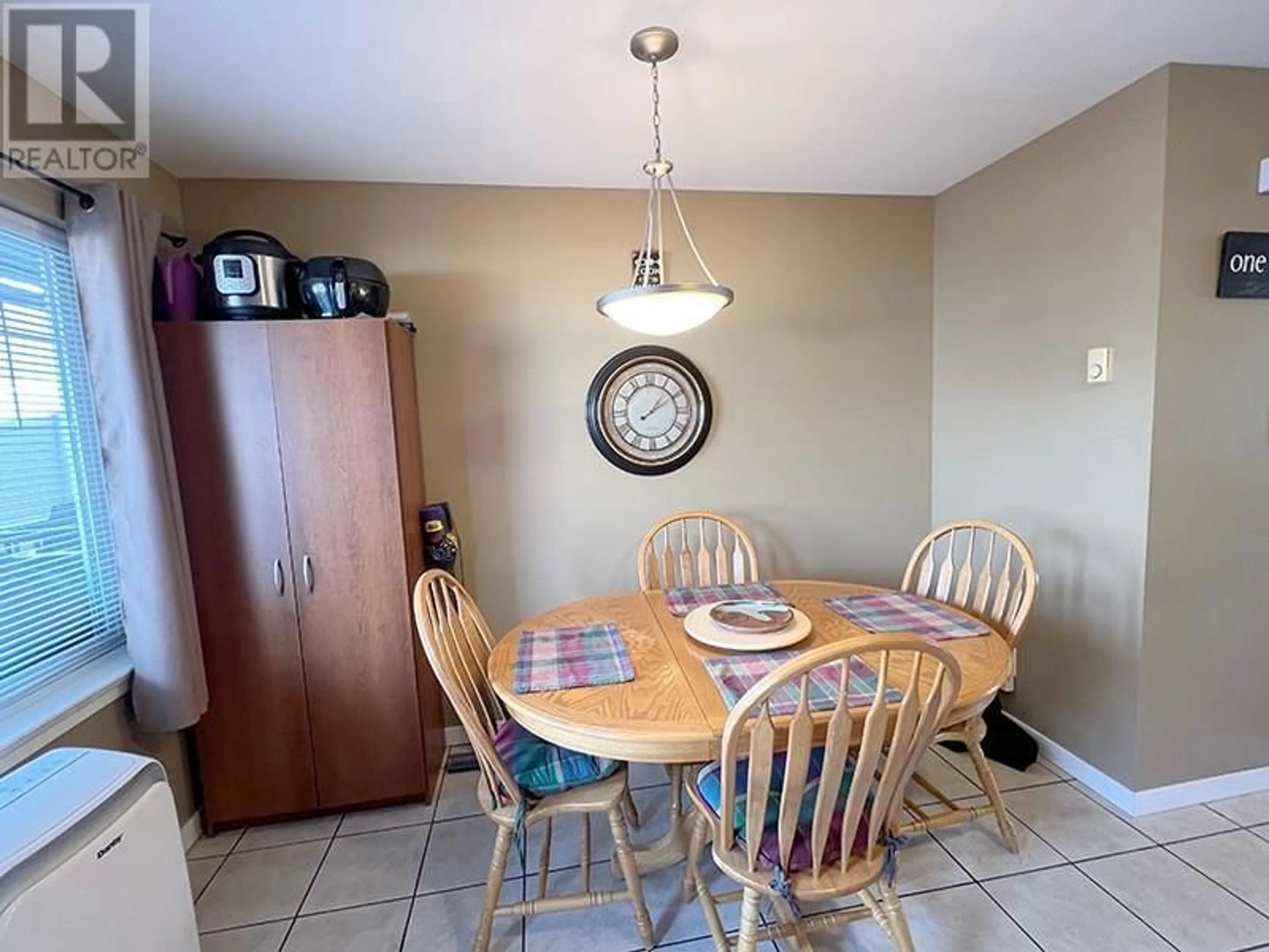 Dining room, ceramic/tile floor for 1970 Braeview Place Unit# 25, Kamloops British Columbia V1S1N5