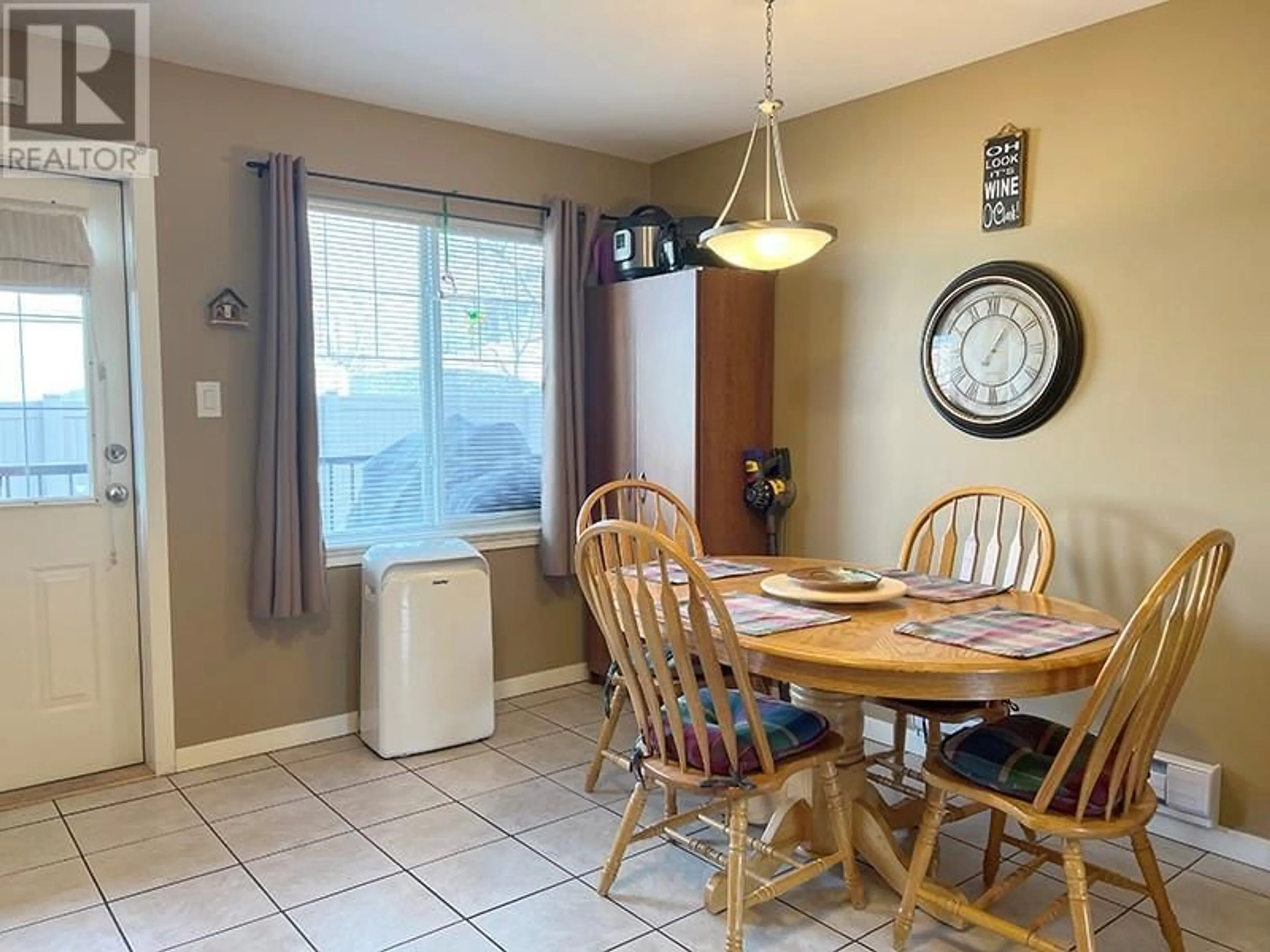 Dining room, ceramic/tile floor for 1970 Braeview Place Unit# 25, Kamloops British Columbia V1S1N5