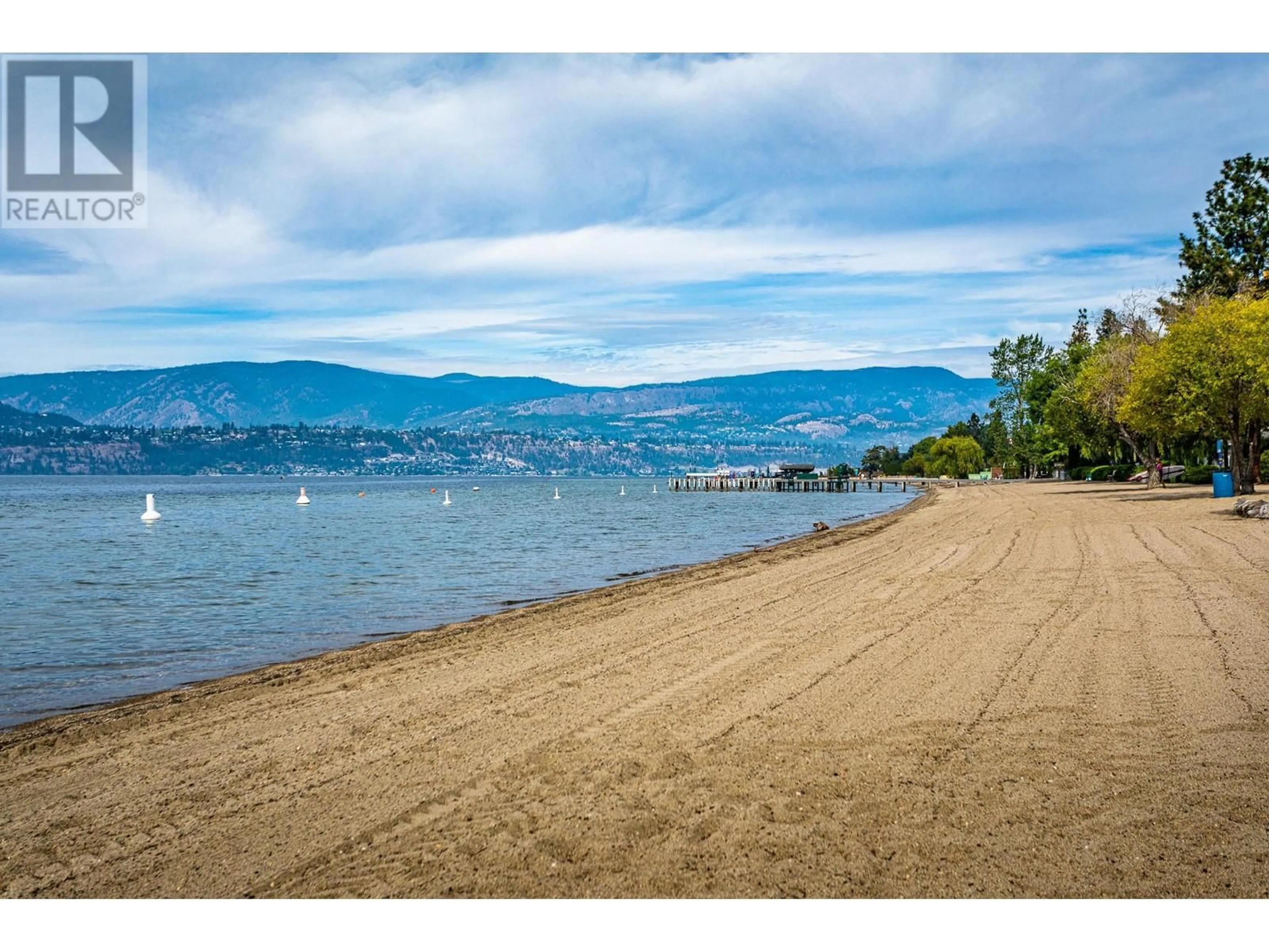 Blurry image for 1016 CLARANCE Avenue, Kelowna British Columbia V1W5M6