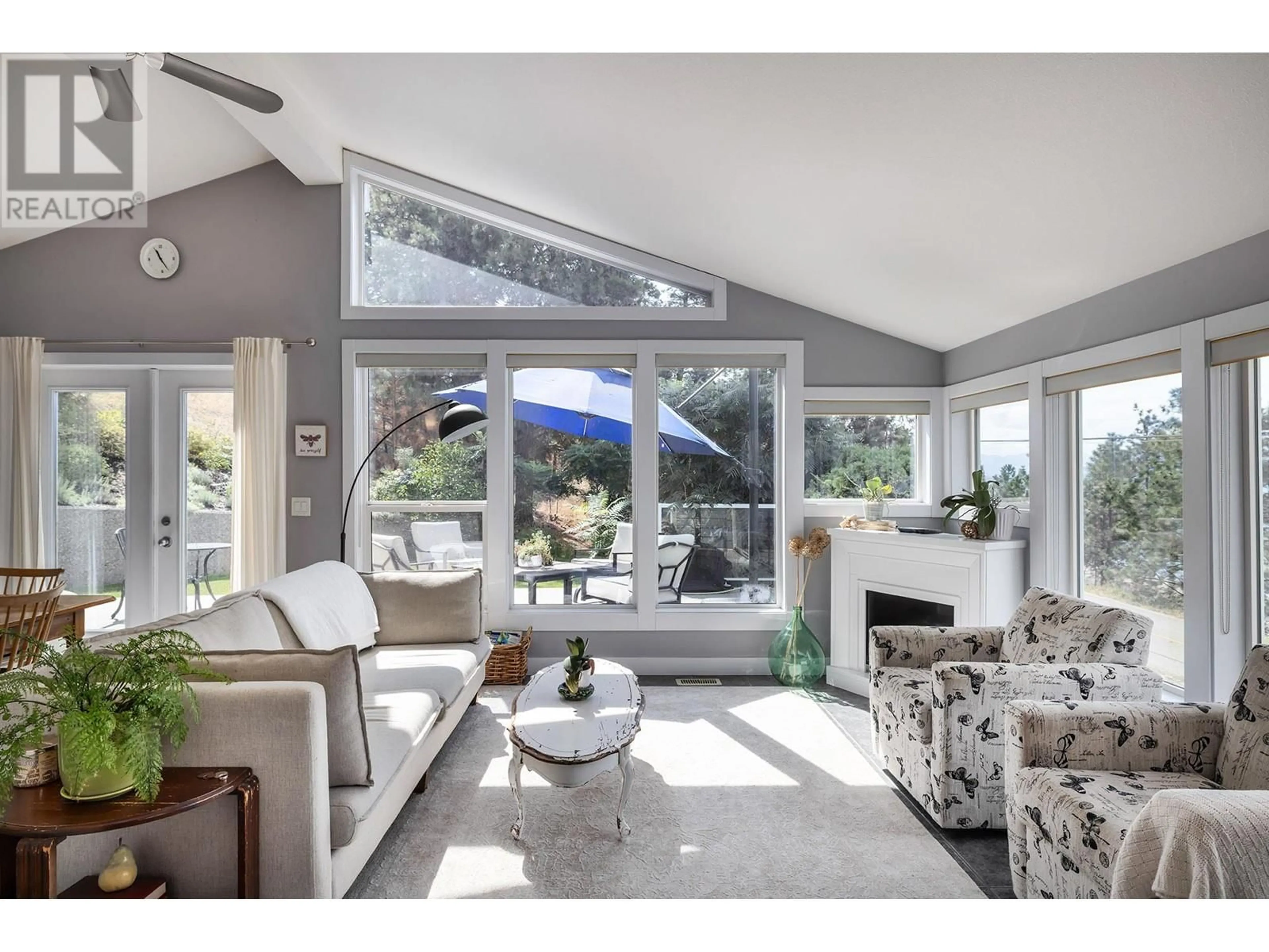 Living room with furniture, unknown for 10837 OKANAGAN CENTRE ROAD WEST, Lake Country British Columbia V4V2H8