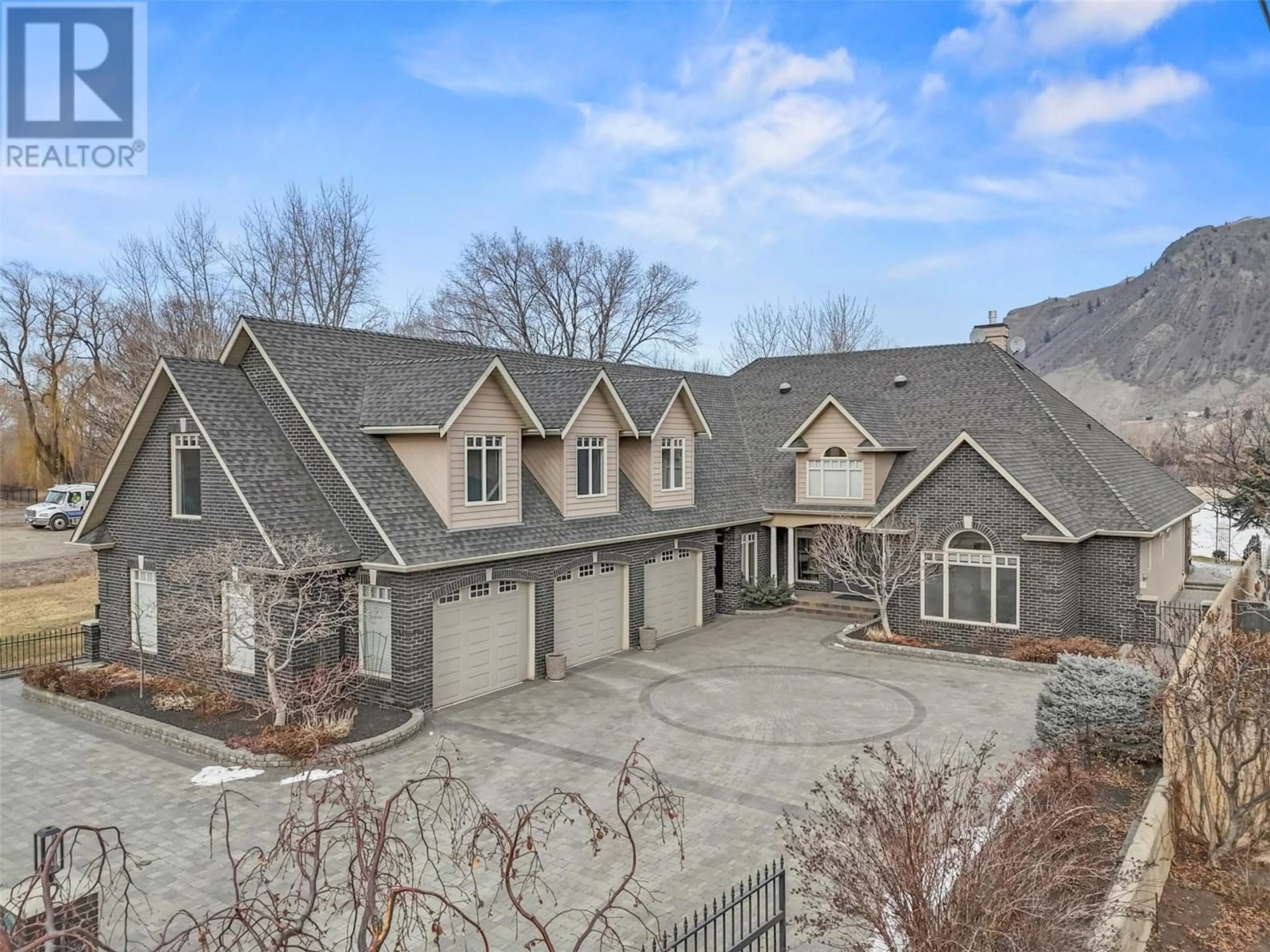 A pic from outside/outdoor area/front of a property/back of a property/a pic from drone, mountain view for 1304 RIVER STREET, Kamloops British Columbia V2C1Y8