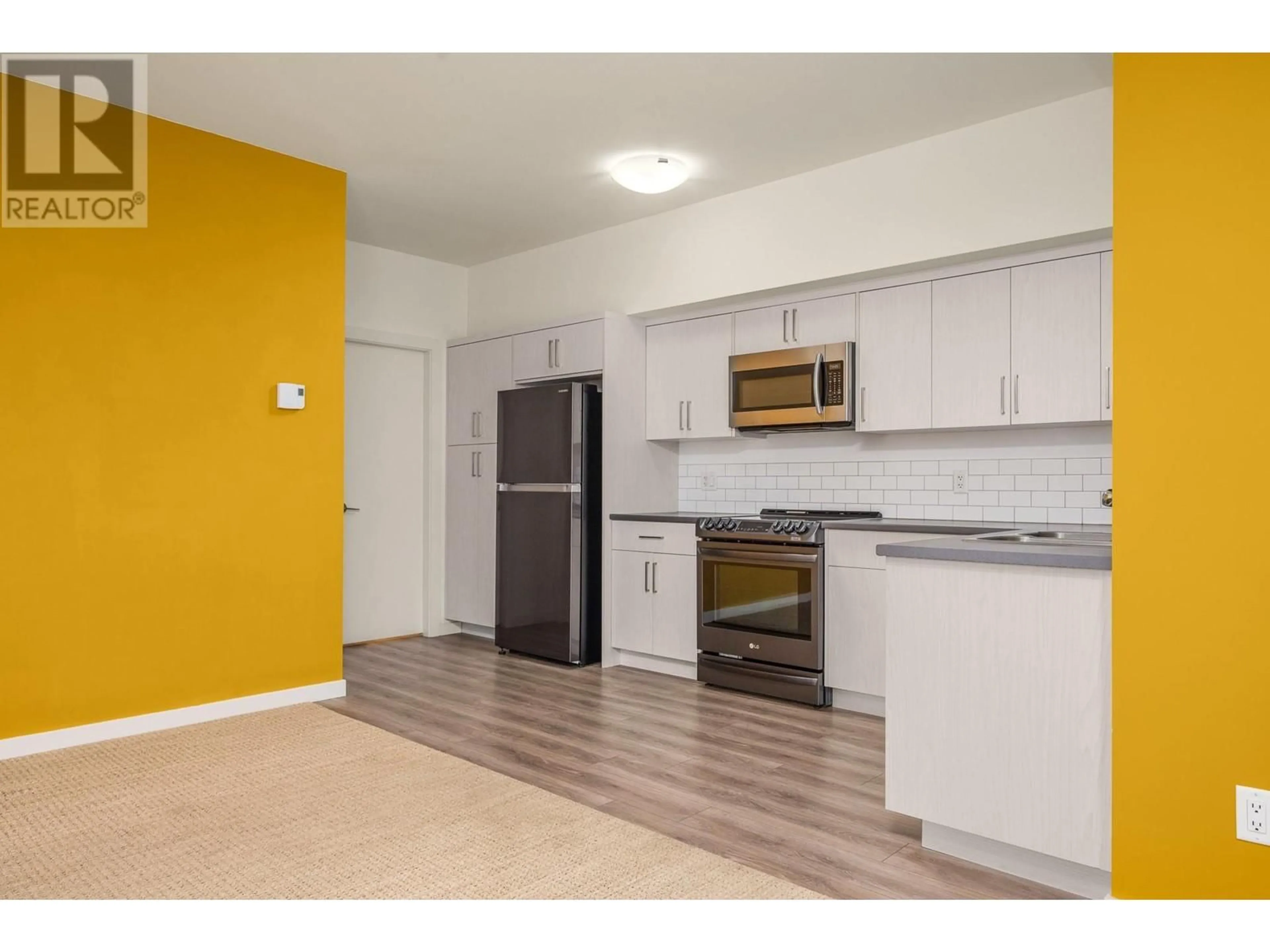 Standard kitchen, unknown for 2080 Mountain View Avenue Unit# 100 Lot#, Lumby British Columbia V0E2G0