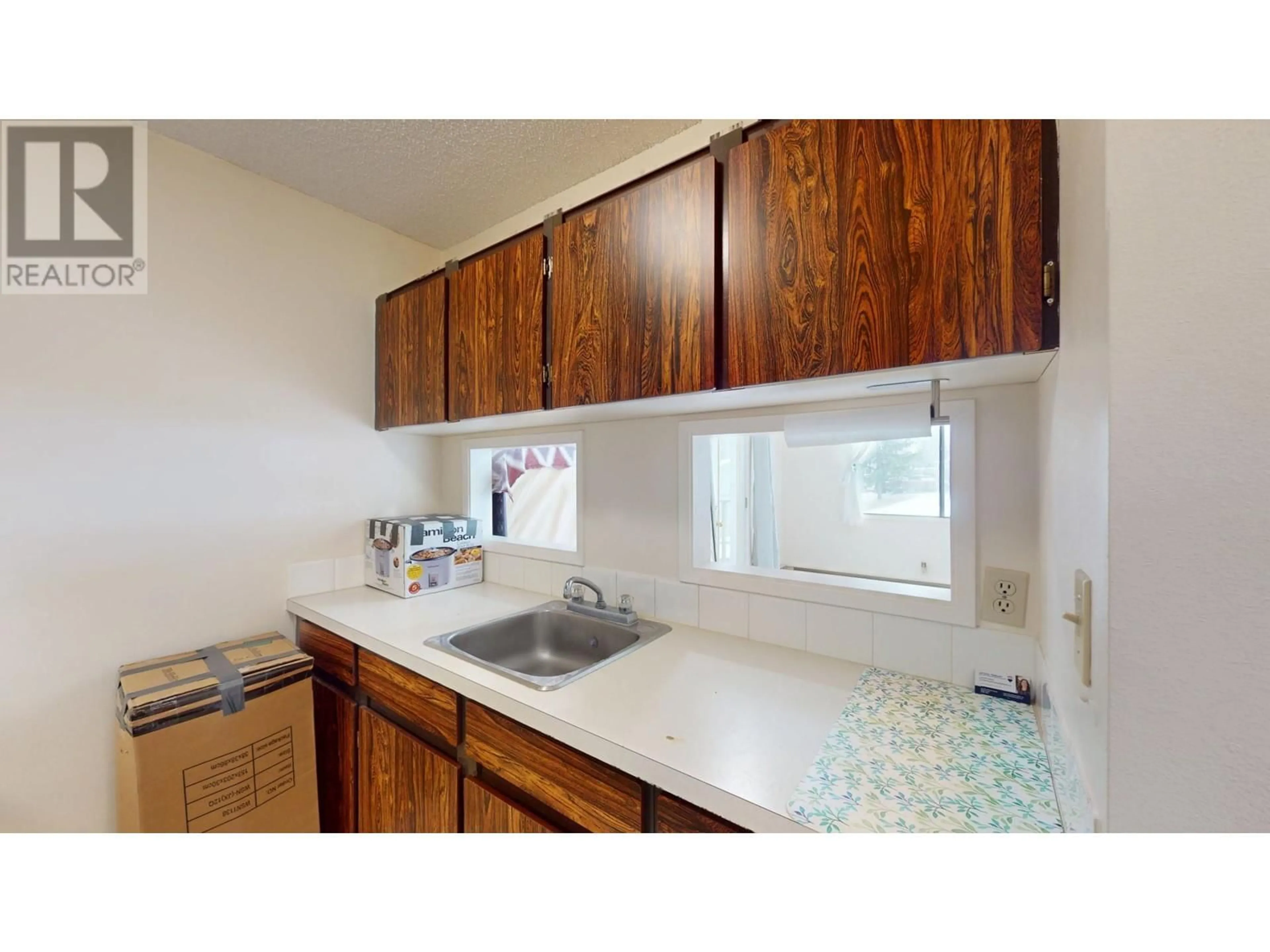 Standard kitchen, unknown for 202 - 1804 ALPINE DRIVE, Elkford British Columbia V0B1H0
