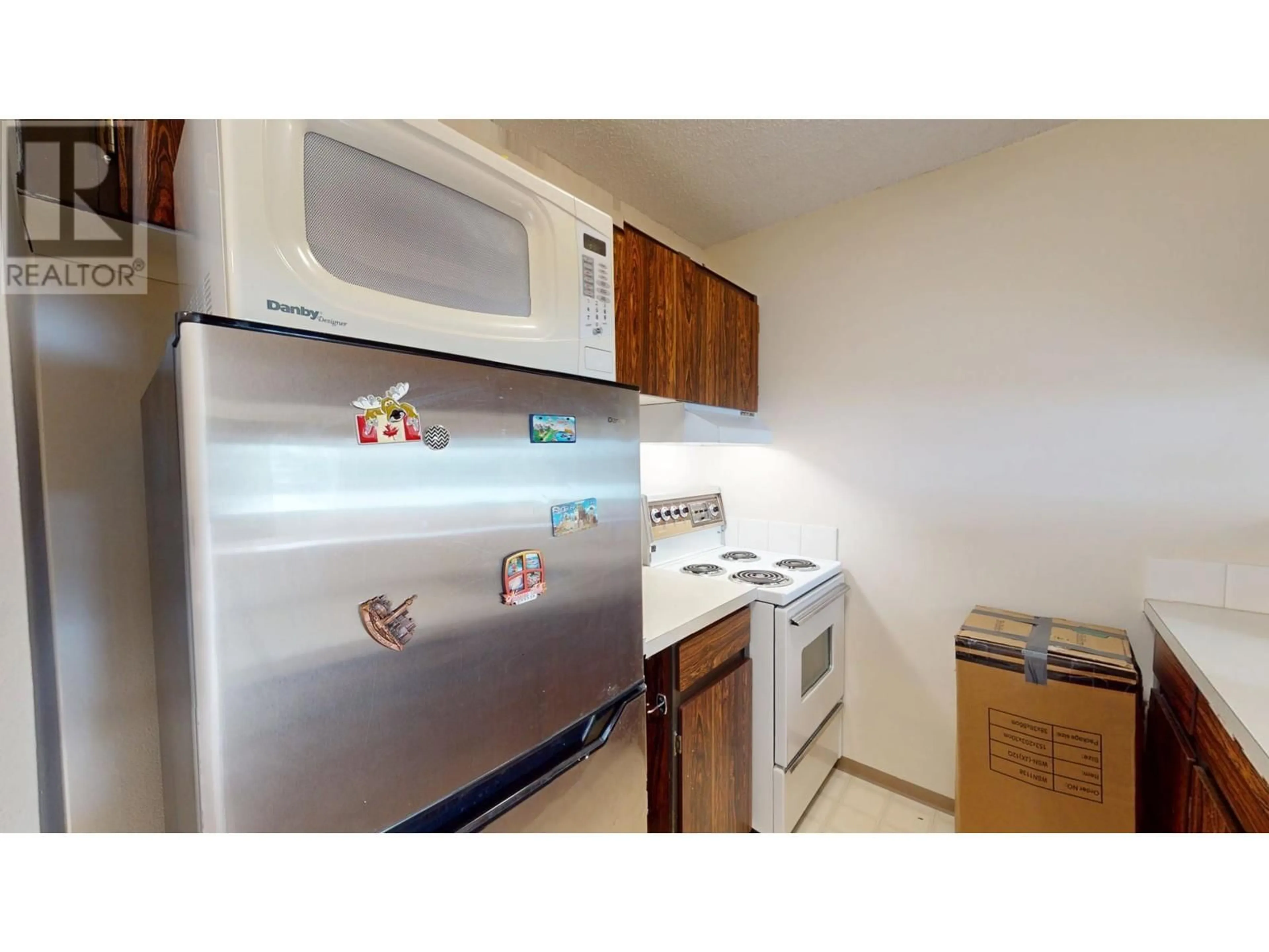 Standard kitchen, unknown for 202 - 1804 ALPINE DRIVE, Elkford British Columbia V0B1H0