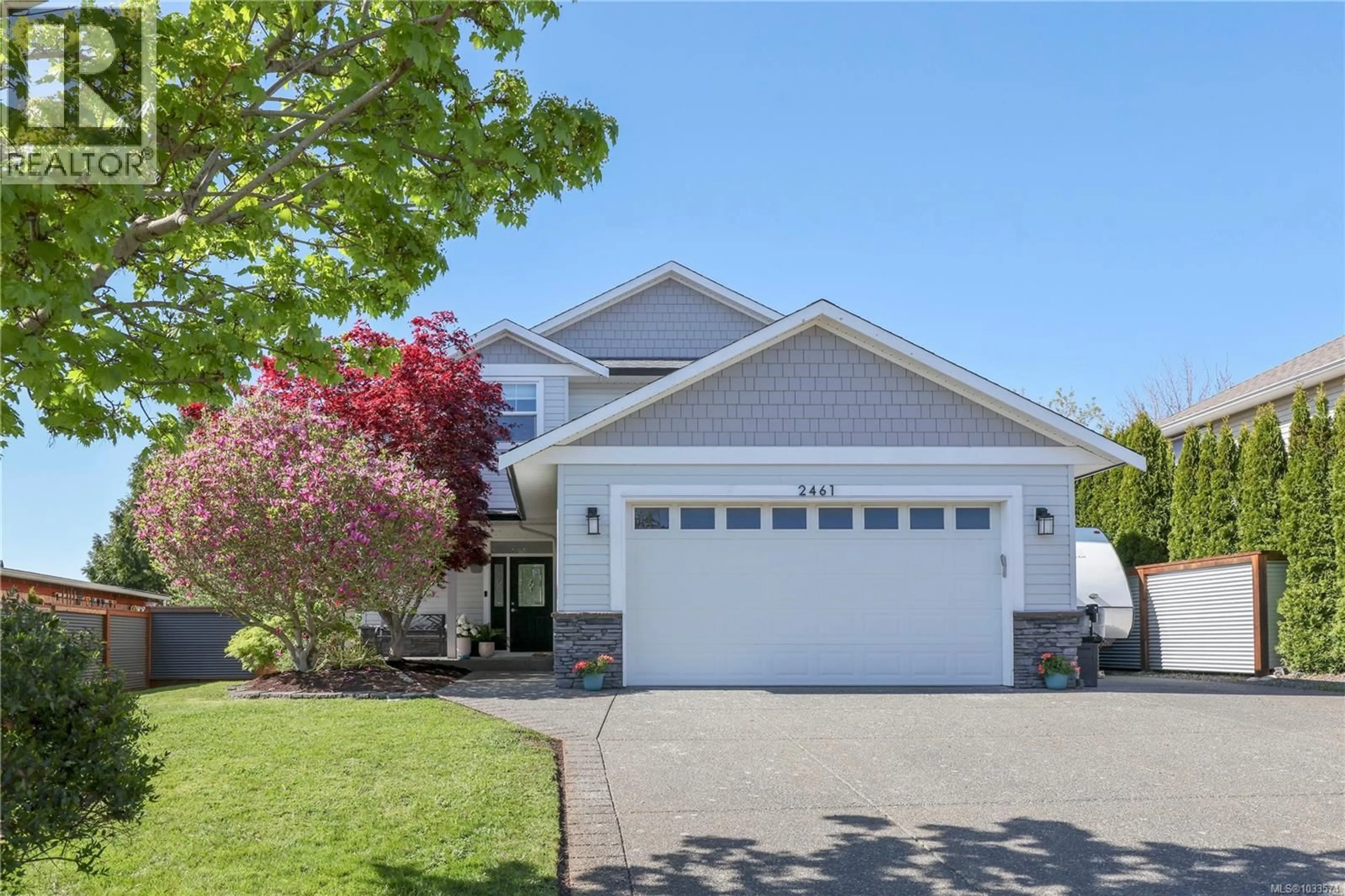 Home with vinyl exterior material, street for 2461 STIRLING CRESCENT, Courtenay British Columbia V9N1Y2