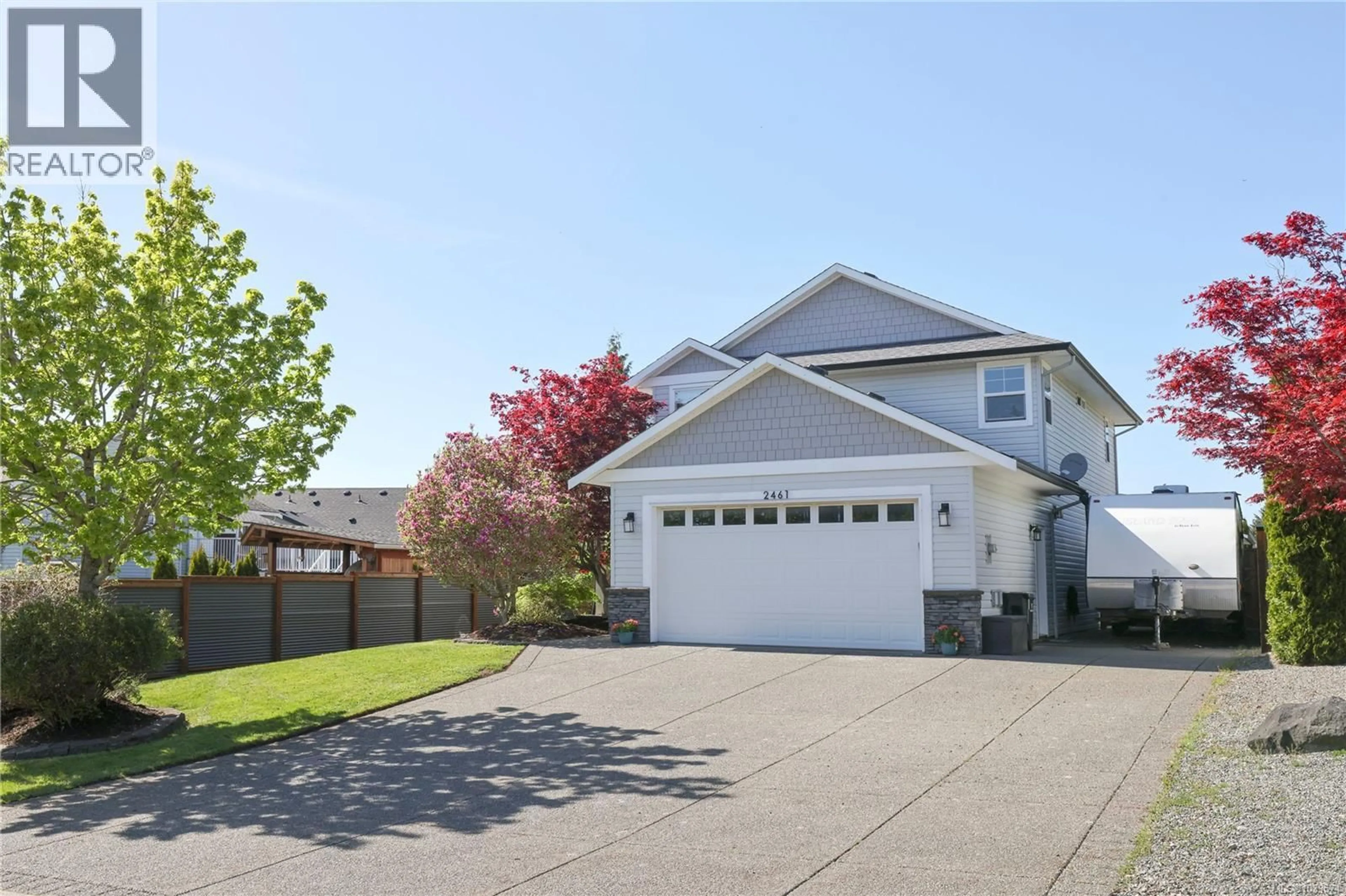 Home with vinyl exterior material, street for 2461 STIRLING CRESCENT, Courtenay British Columbia V9N1Y2