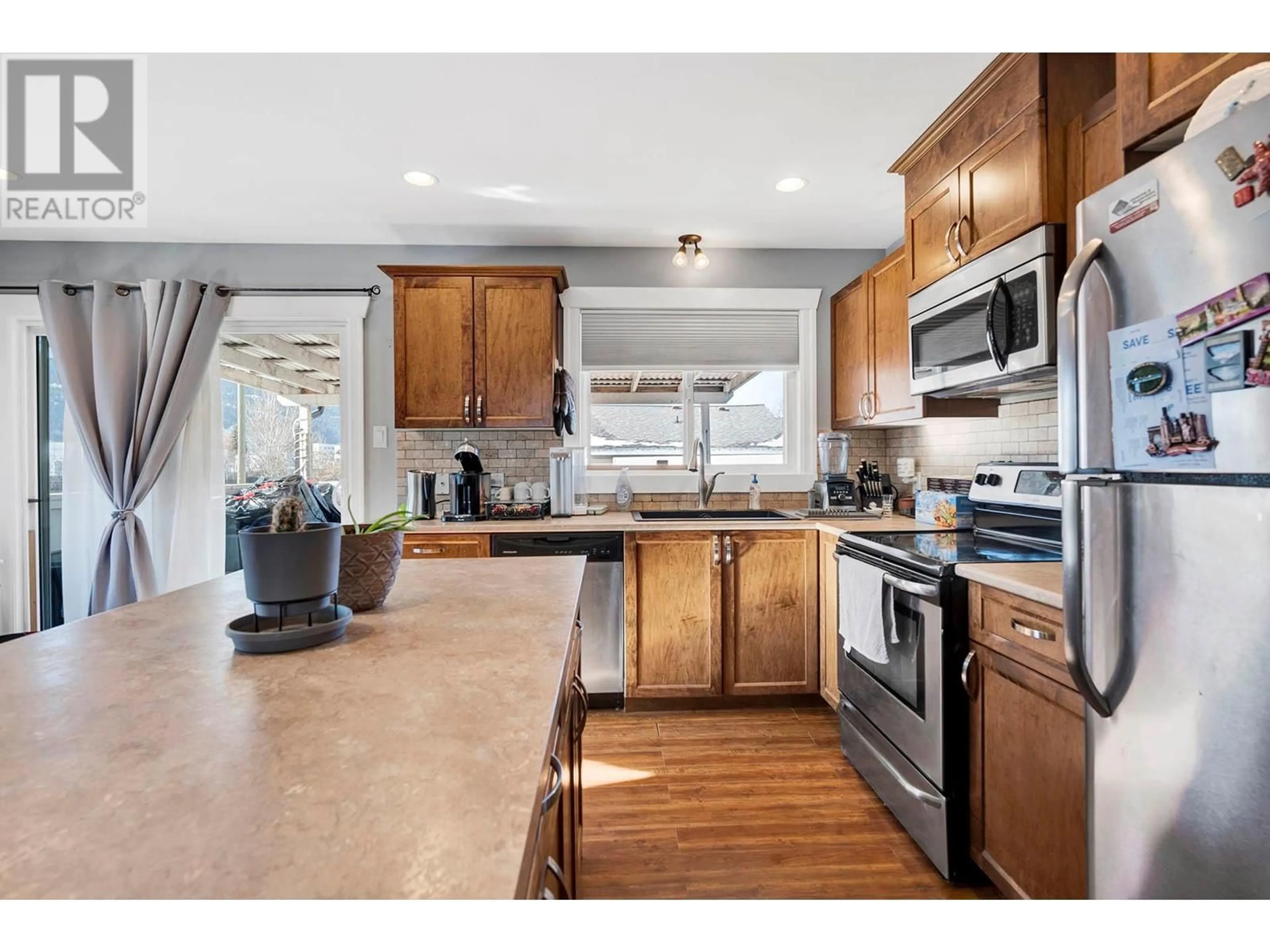 Open concept kitchen, unknown for 1601 BLAIR STREET, Merritt British Columbia V1K1B8