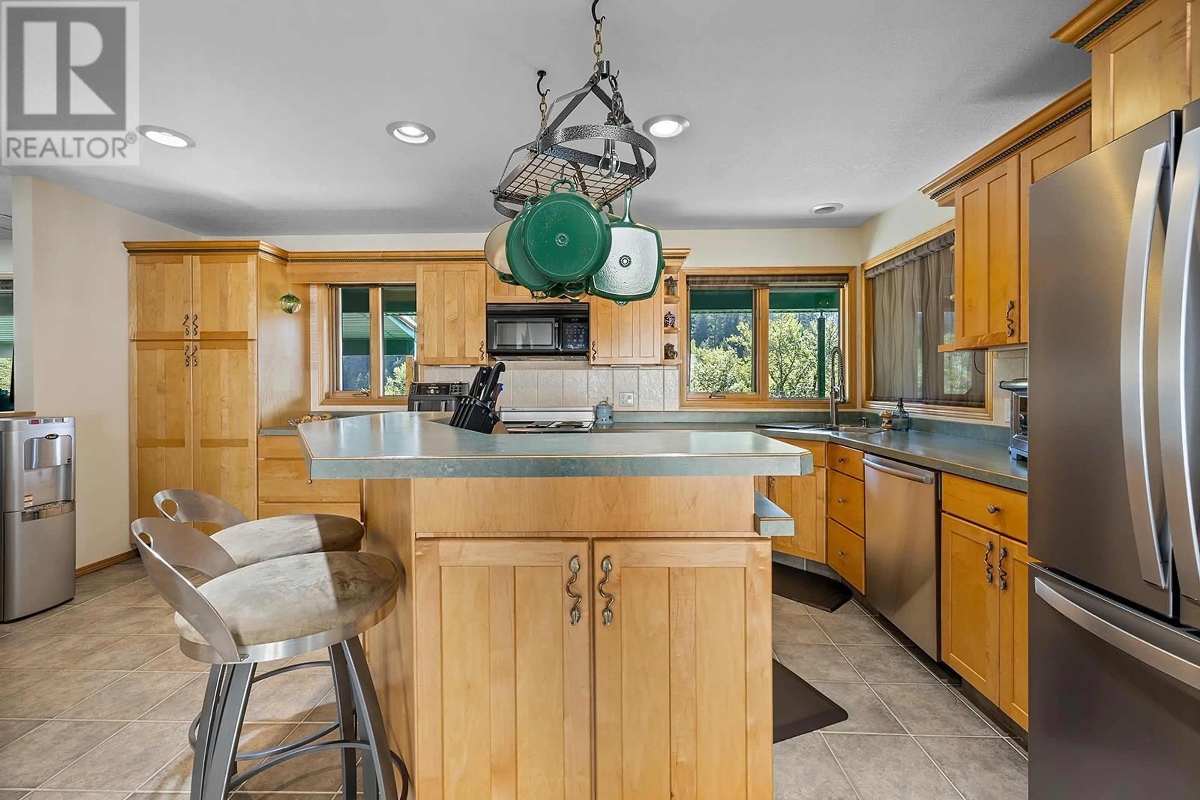 Open concept kitchen, ceramic/tile floor for 3823 GOAT CANYON ROAD, Creston British Columbia V0B1G9
