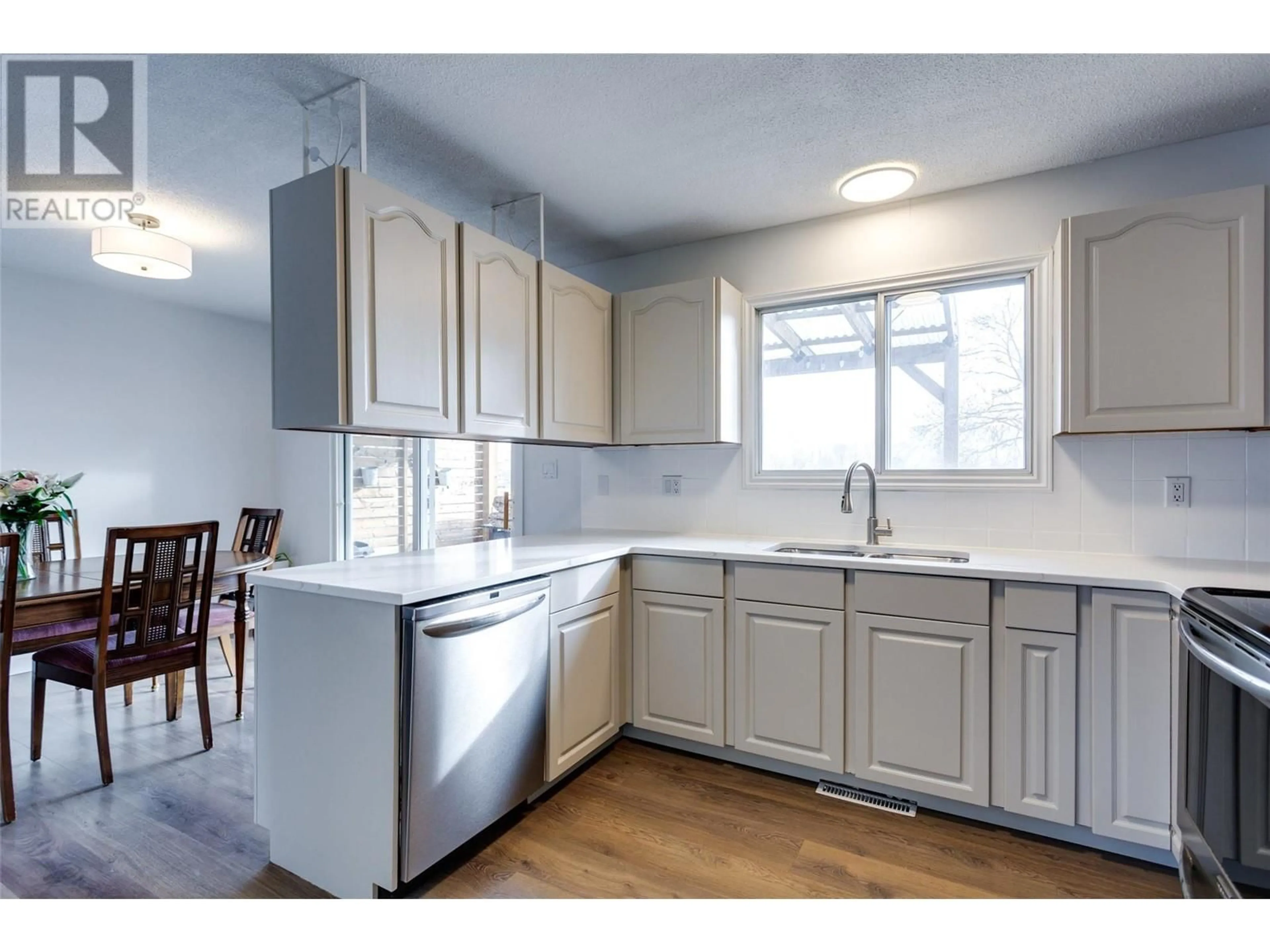 Standard kitchen, unknown for 485 Killarney Road, Kelowna British Columbia V1X5C6