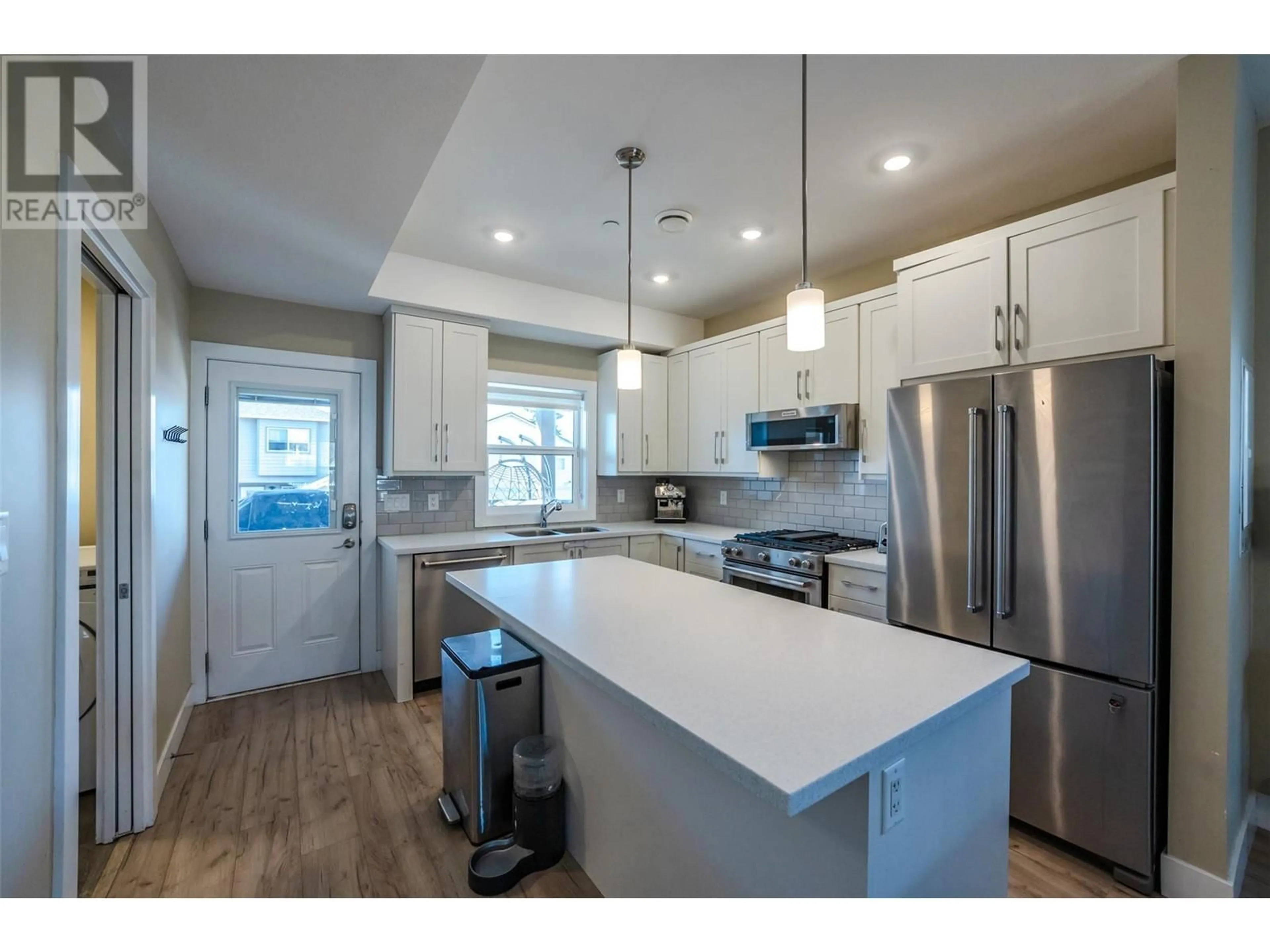 Open concept kitchen, unknown for 651 Braid Street Unit# 101, Penticton British Columbia V2A4Y6