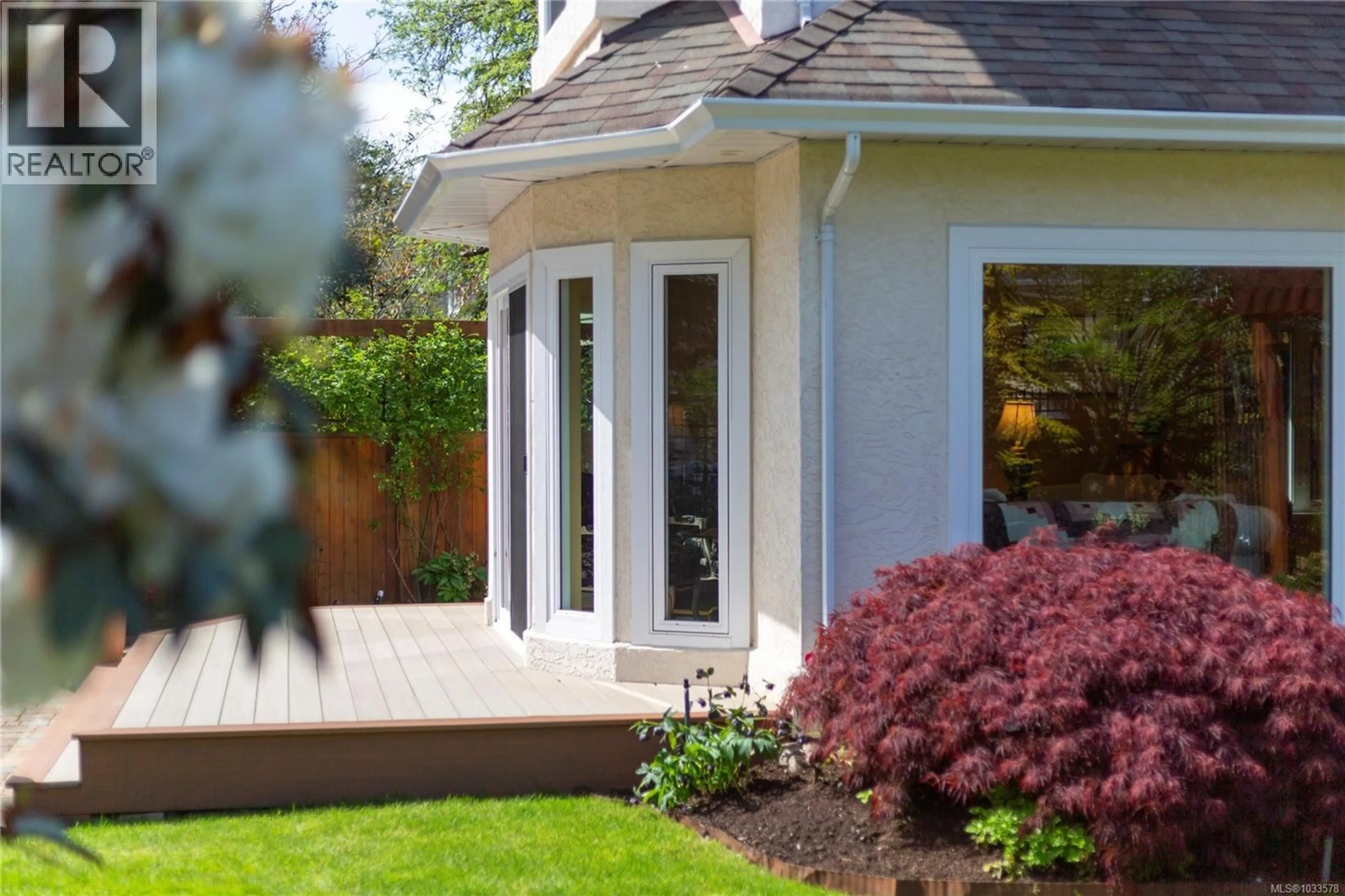 Unknown for 1660 HAMPSHIRE ROAD, Oak Bay British Columbia V8R1G1