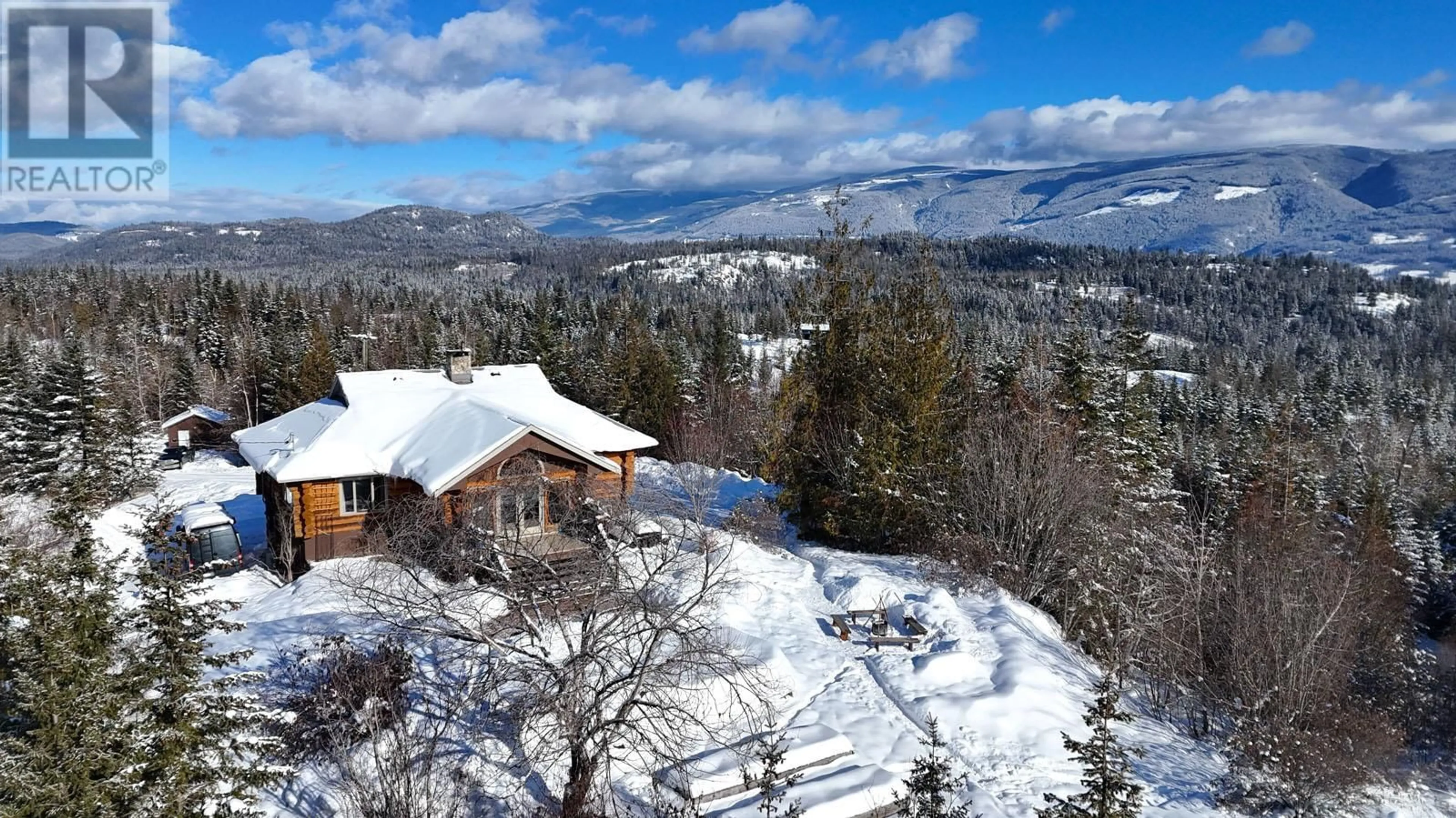A pic from outside/outdoor area/front of a property/back of a property/a pic from drone, mountain view for 141 EDGAR ROAD, Salmon Arm British Columbia V1E2Y2
