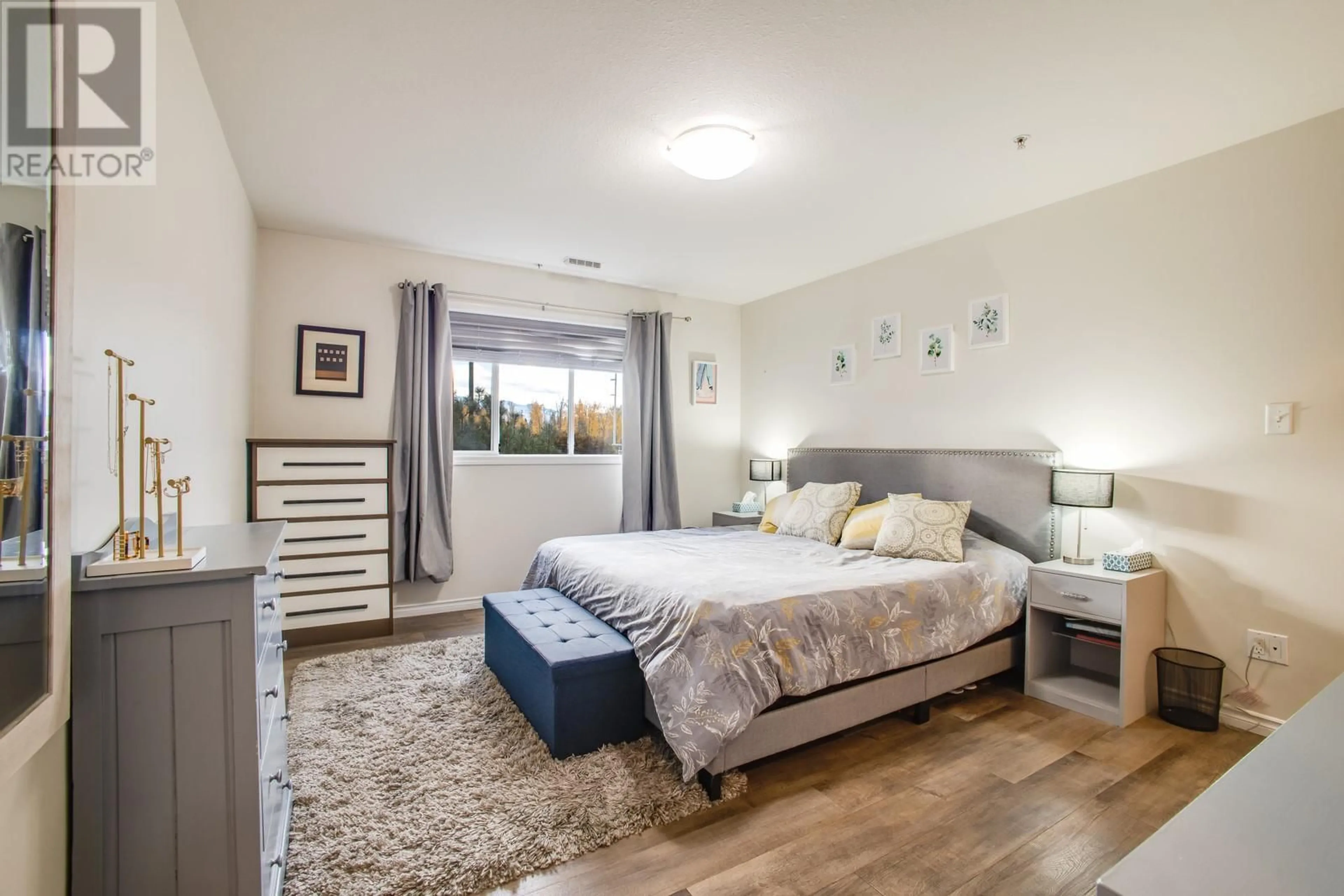 Bedroom with bed, unknown for 104 - 1966 DURNIN ROAD, Kelowna British Columbia V1X7Z2