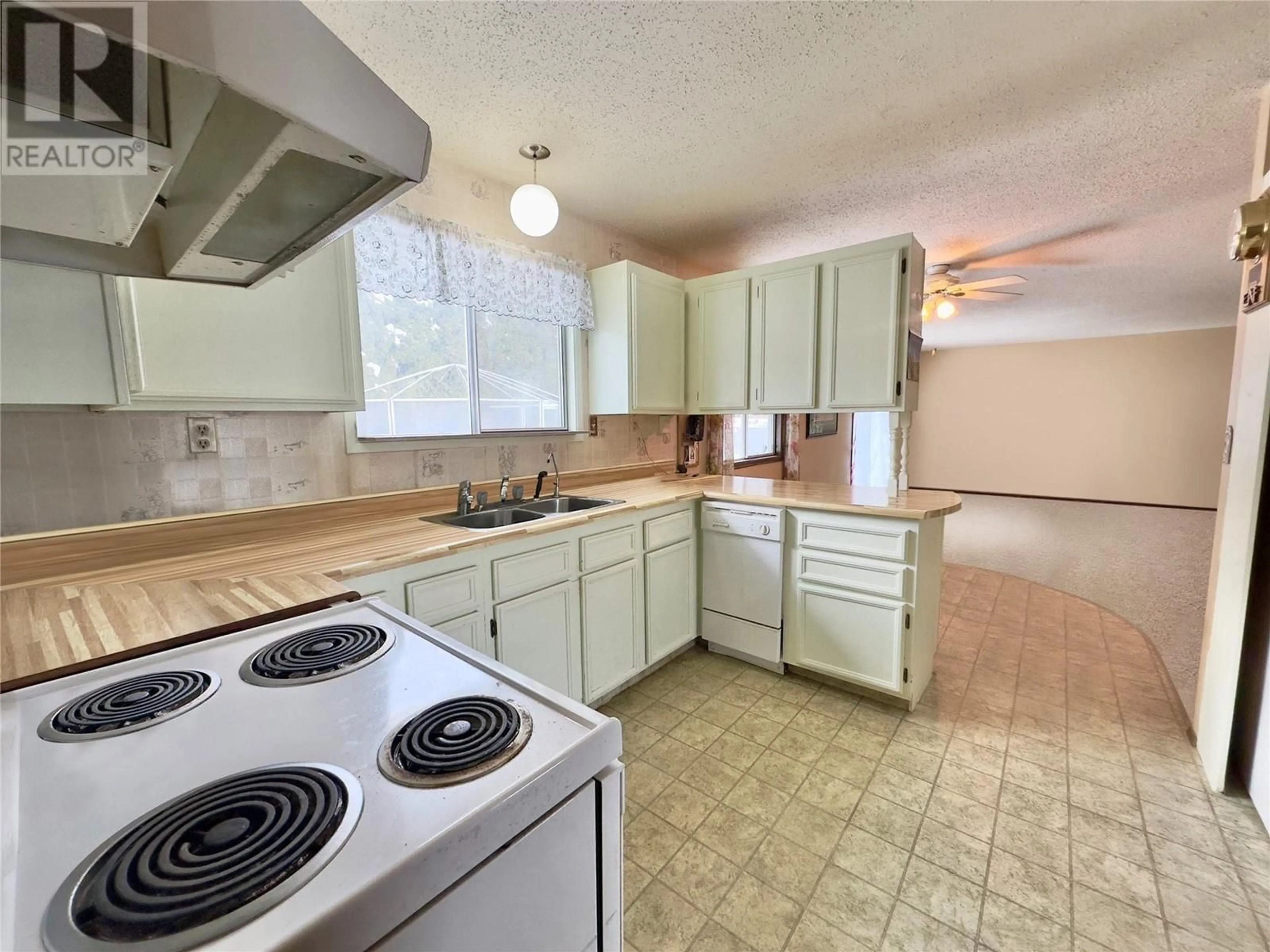 Standard kitchen, unknown for 9314 Mountview Road, Lake Country British Columbia V4V1M5