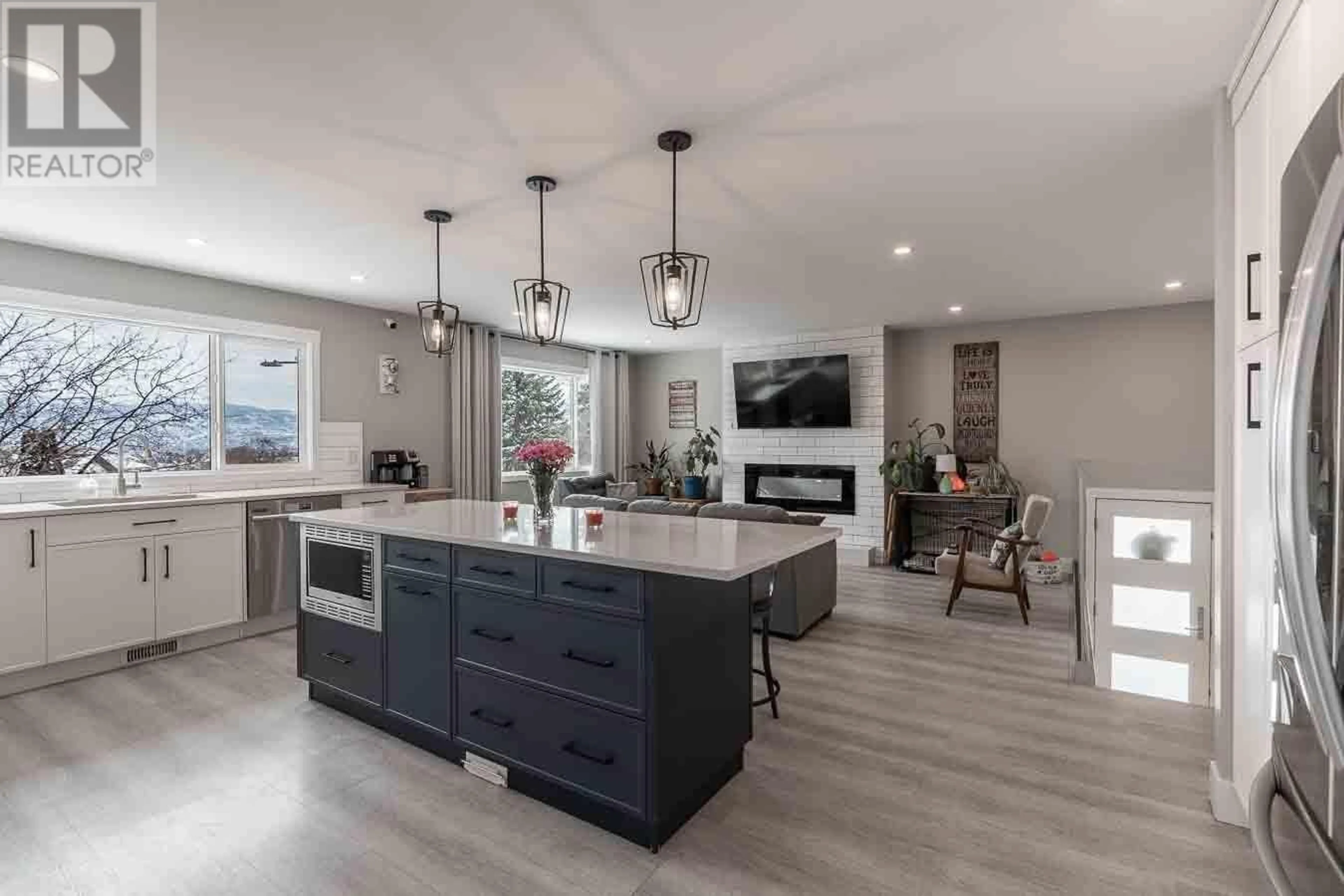 Open concept kitchen, unknown for 1719 Pennask Terrace, Kamloops British Columbia V2B7N9