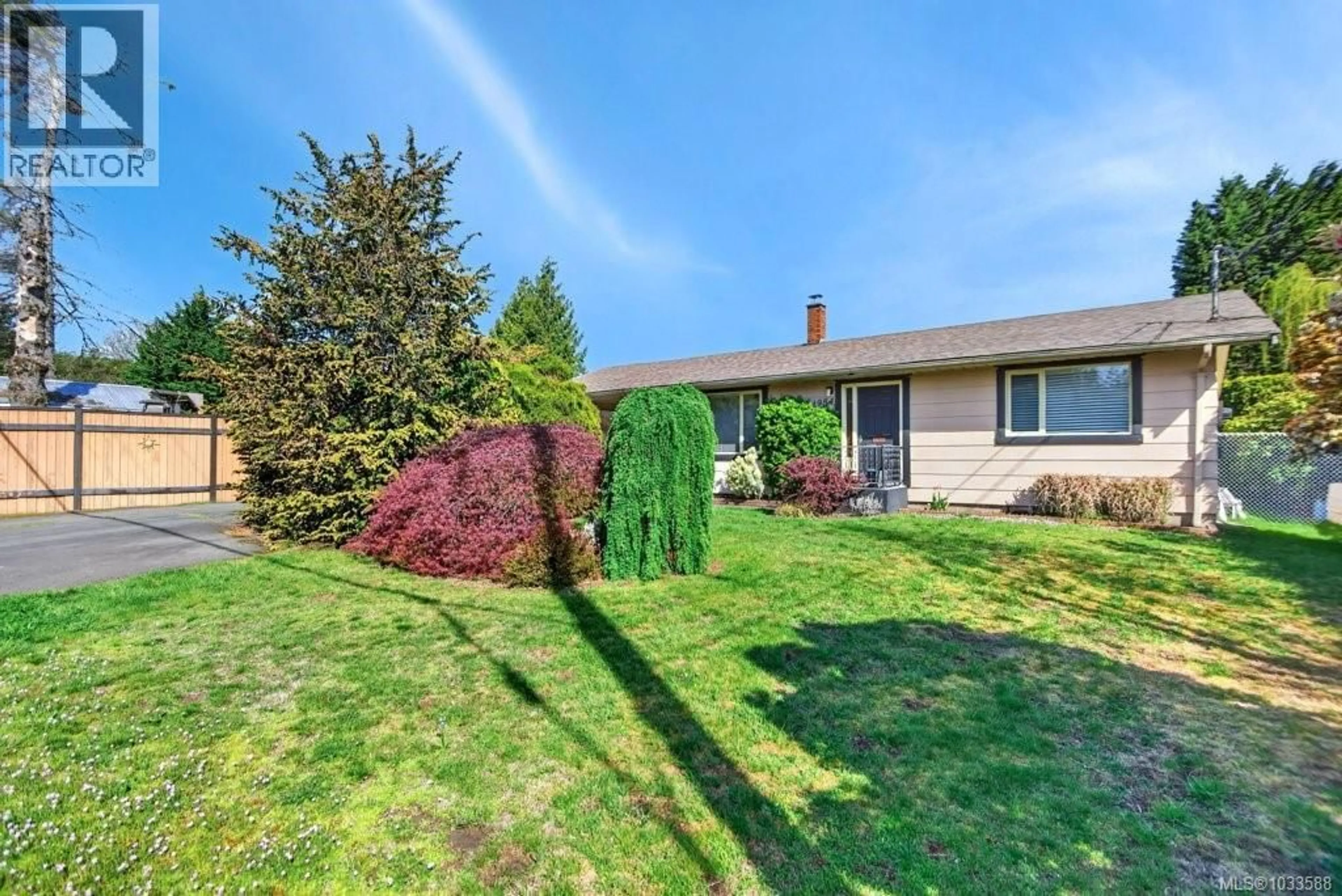 Unknown for 1984 NOEL AVENUE, Comox British Columbia V9M2J7