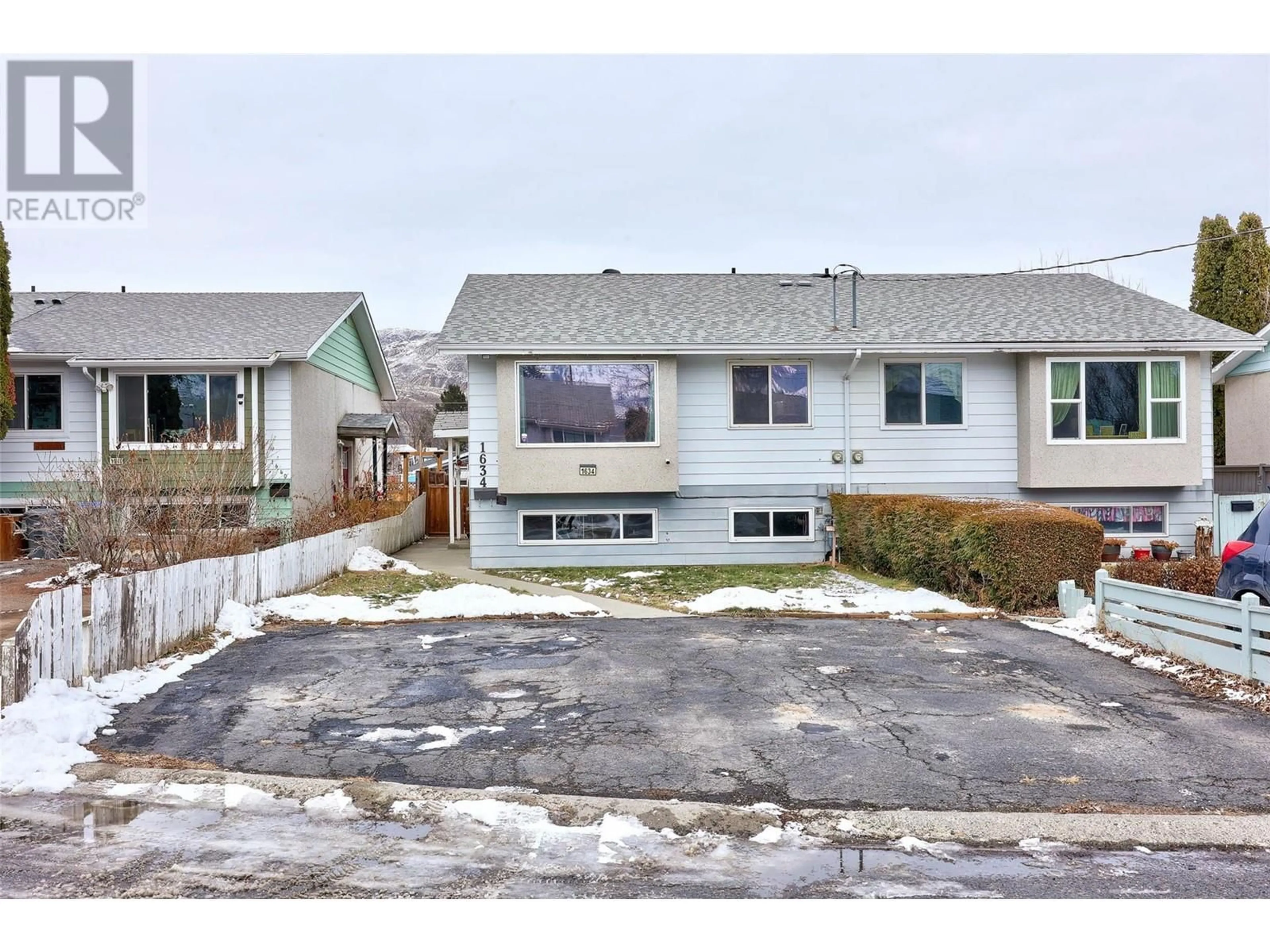 A pic from outside/outdoor area/front of a property/back of a property/a pic from drone, street for 1634 Spartan Place, Kamloops British Columbia V2B7Z3