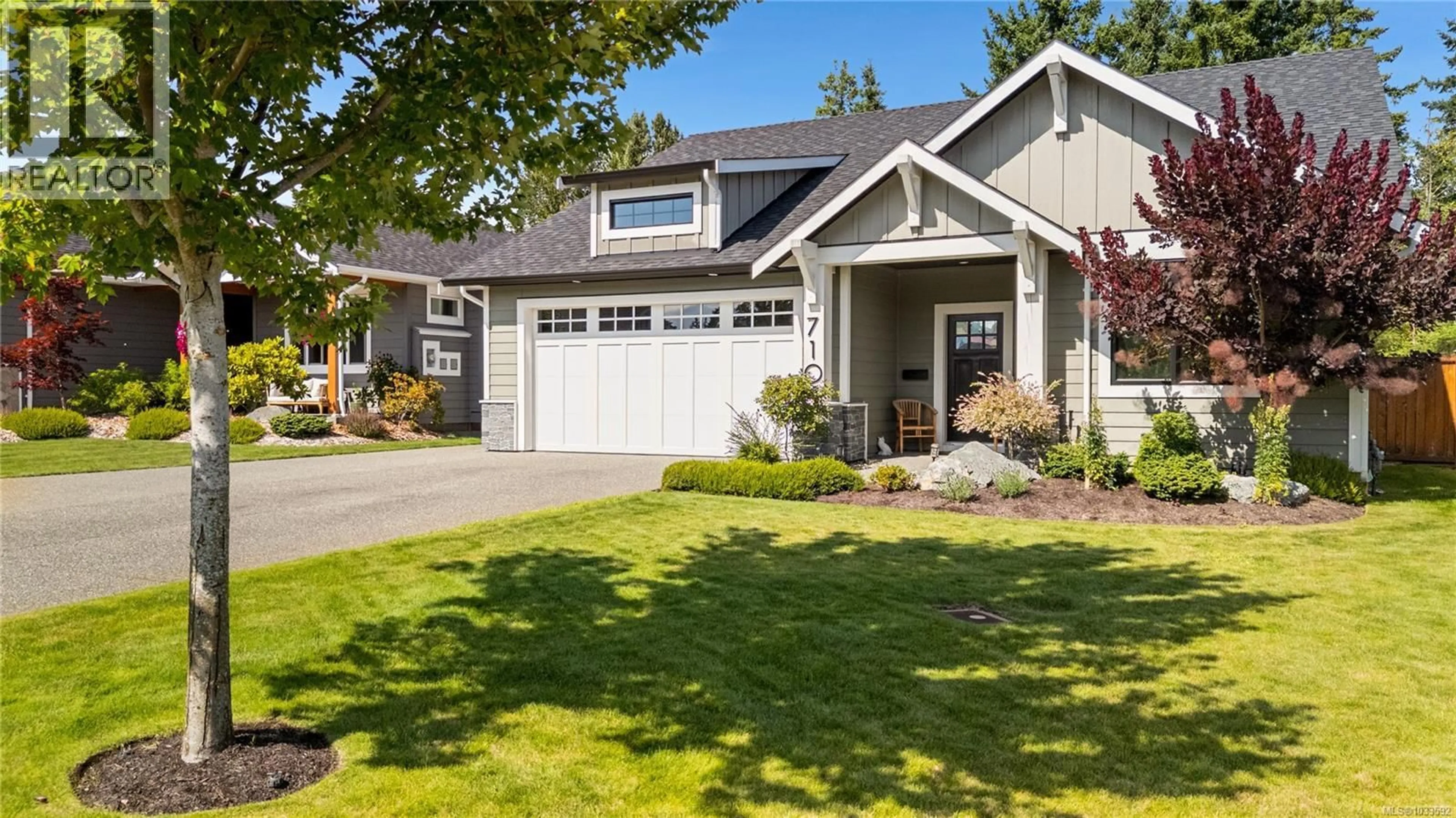 Home with vinyl exterior material, street for 710 SALAL STREET, Campbell River British Columbia V9H0E6