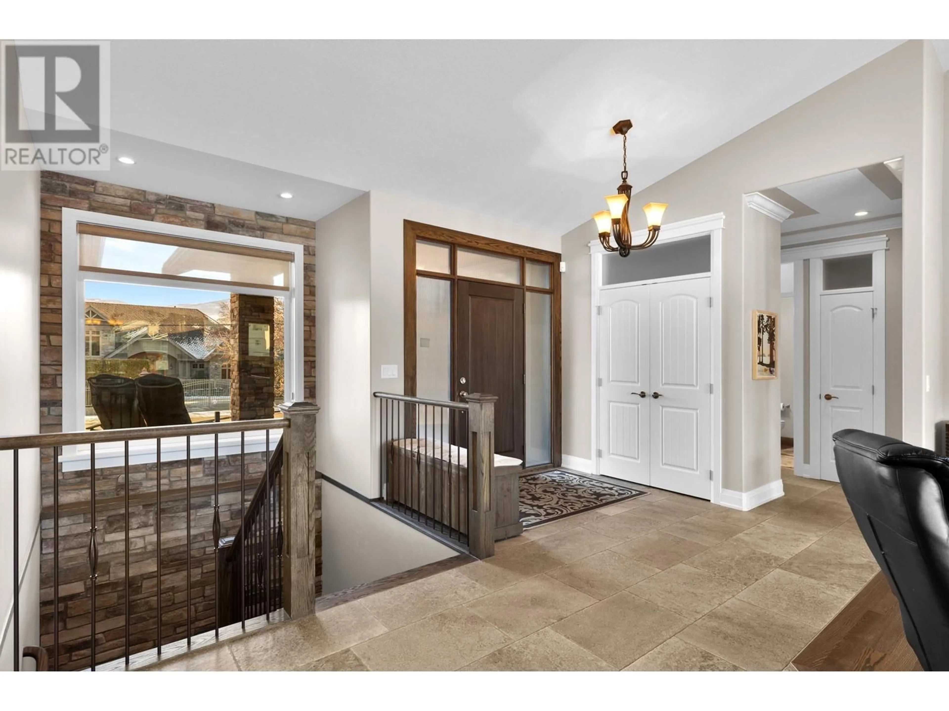 Indoor entryway for 1678 Pritchard Drive, West Kelowna British Columbia V4T1X5