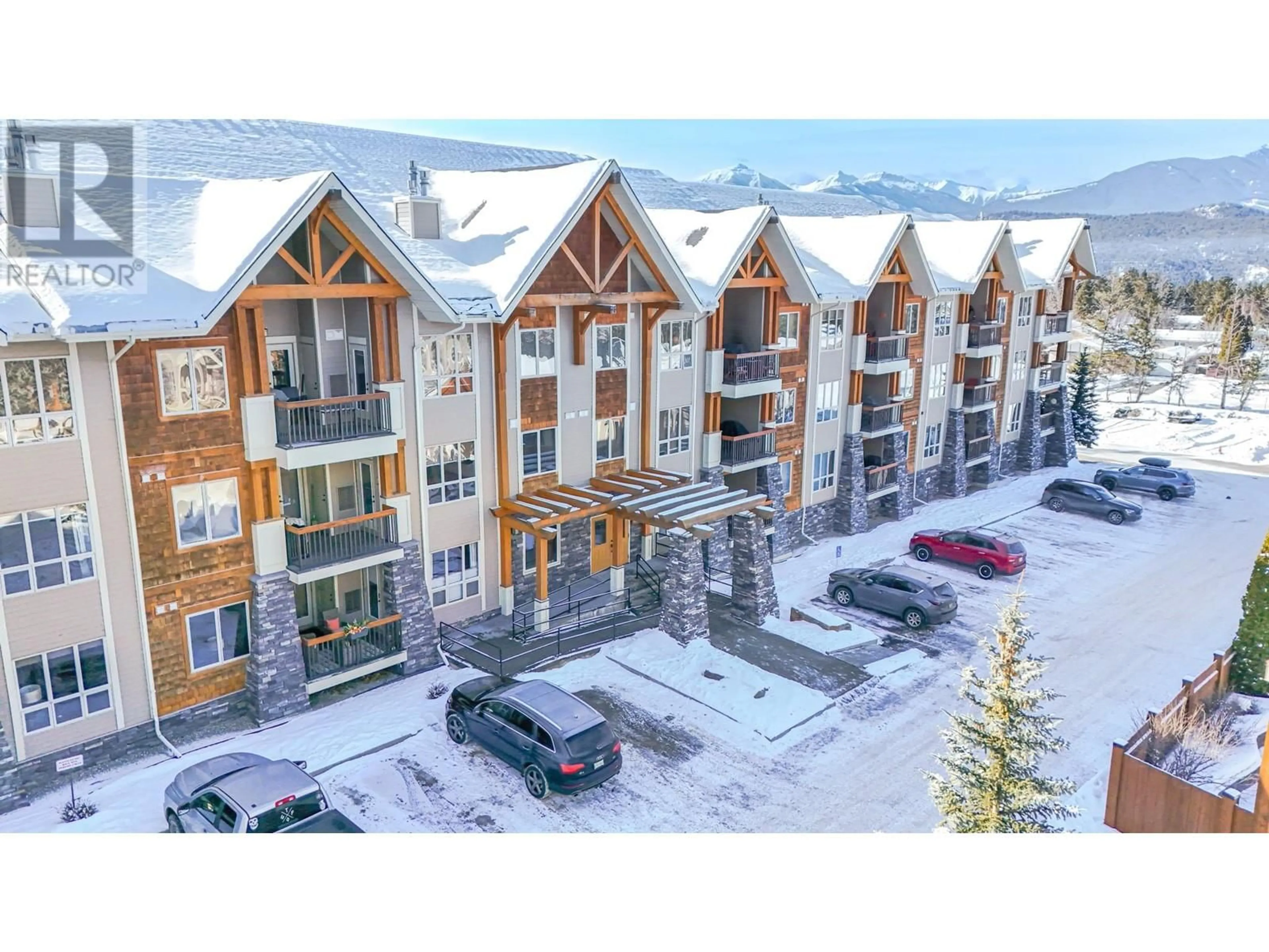 A pic from outside/outdoor area/front of a property/back of a property/a pic from drone, mountain view for 7495 COLUMBIA Avenue Unit# 2112, Radium Hot Springs British Columbia V0A1M0