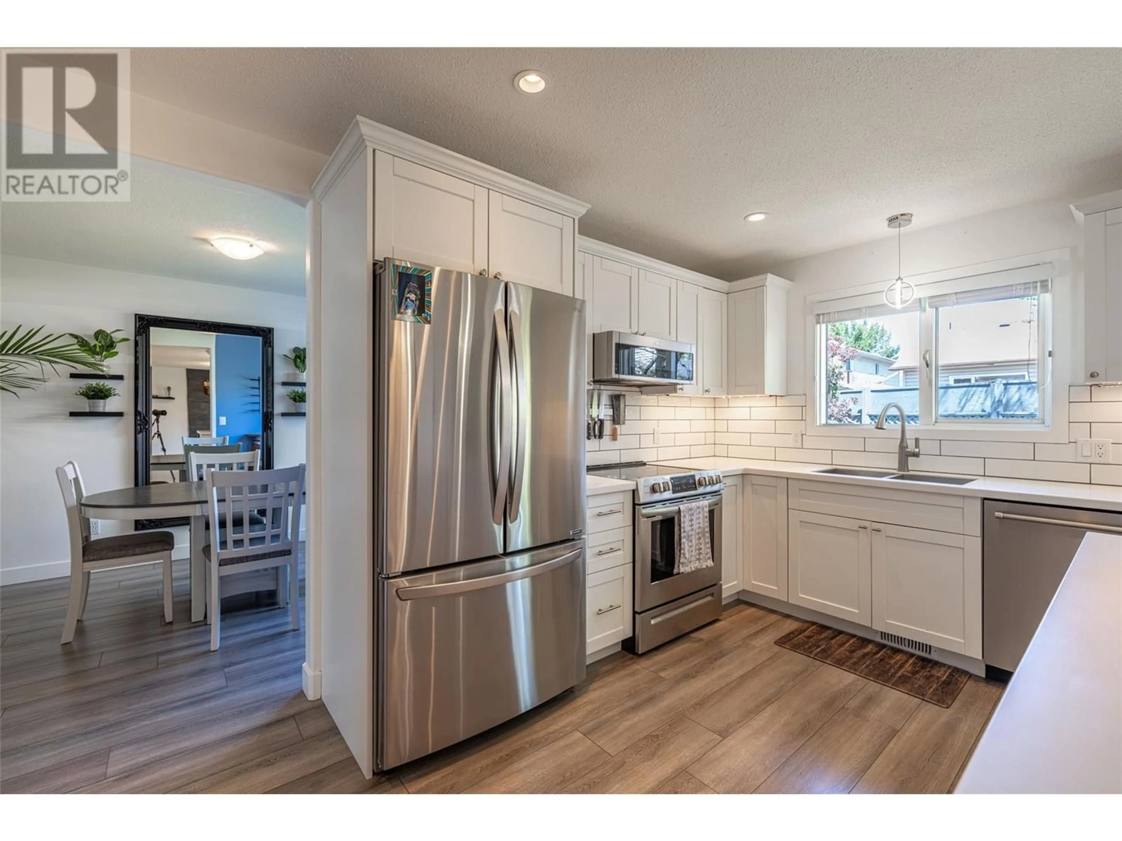 Open concept kitchen, unknown for 294 Marigold Road, Kelowna British Columbia V1V1P5