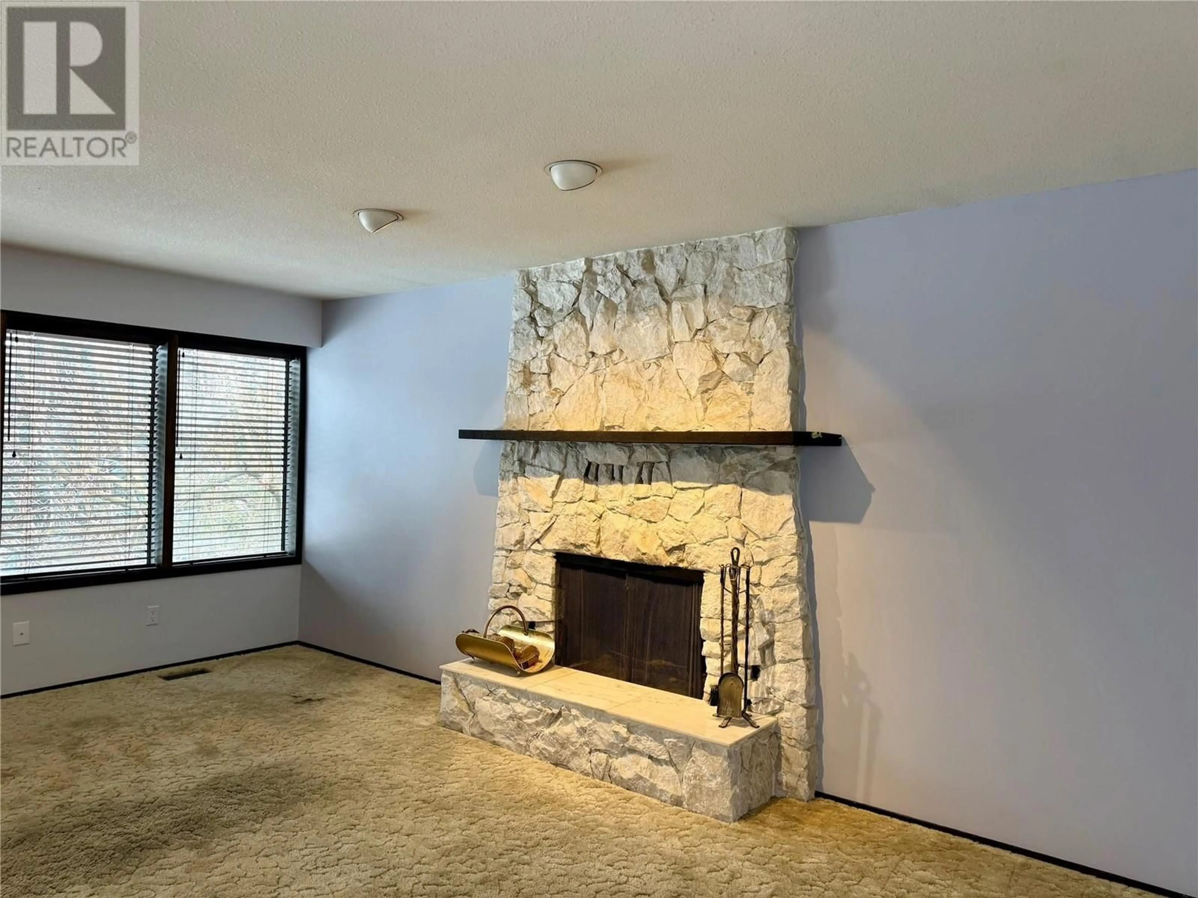 A pic of a room for 770 Raymer Road, Kelowna British Columbia V1W1H8